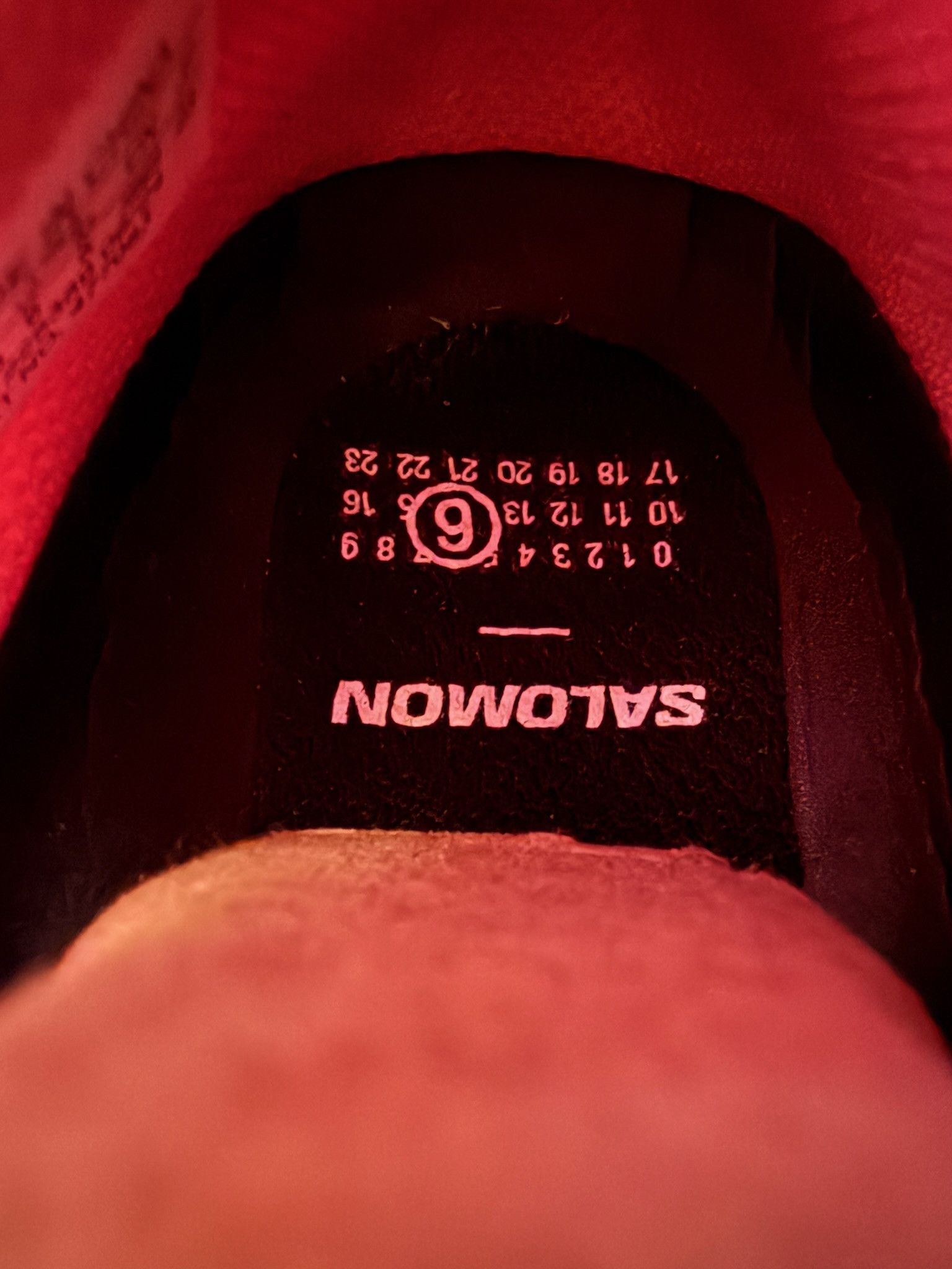 Maison Margiela × Salomon 2024 Salomon Cross Low MM6 Maison Margiela Flamingo Pink Size US 7.5 / IT 37.5 - 7 Thumbnail