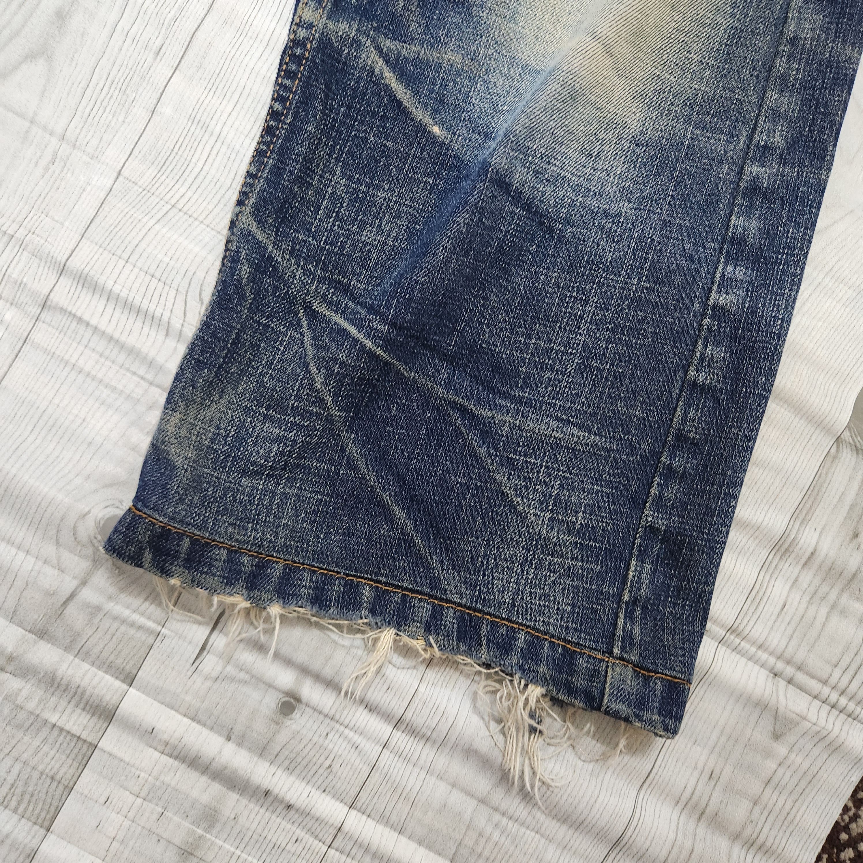 Denim & Co. × Japanese Brand Flared Denim & Co Red Pepper Thrashed Jeans Size US 28 / EU 44 - 9 Thumbnail