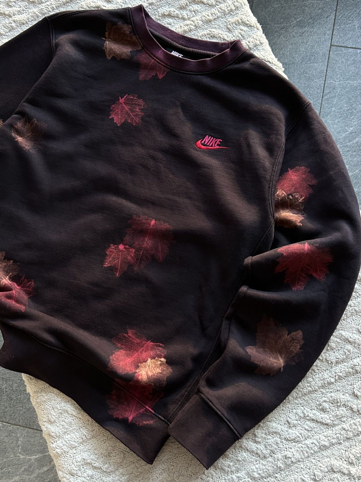 Nike Vintage sweatshirt Nike swoosh custom leaves small Size US S / EU 44-46 / 1 - 4 Thumbnail