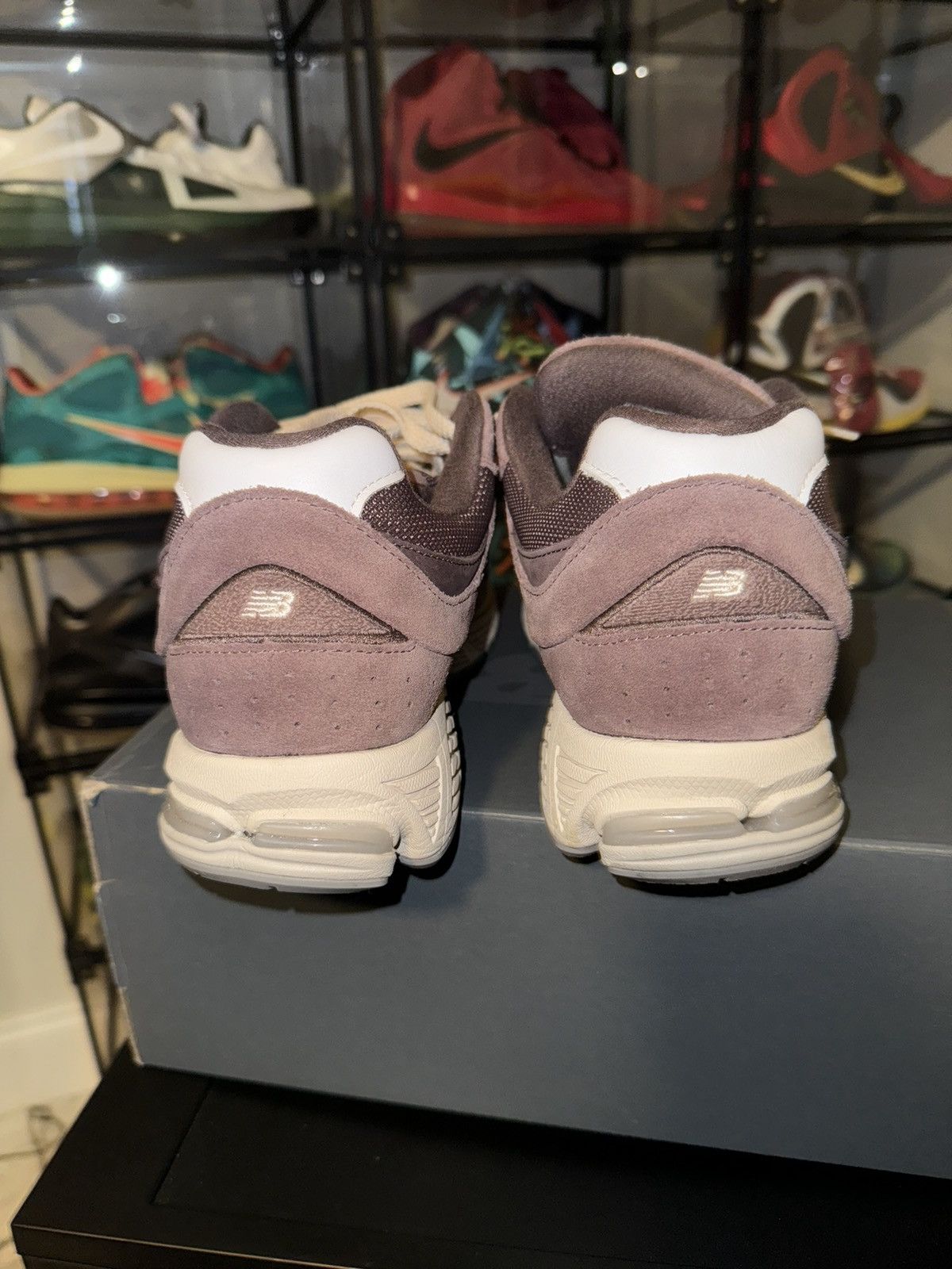 New Balance New Balance 2002R Suede Pack - Dusty Fig size 10.5 Size US 10.5 / EU 43-44 - 4 Thumbnail