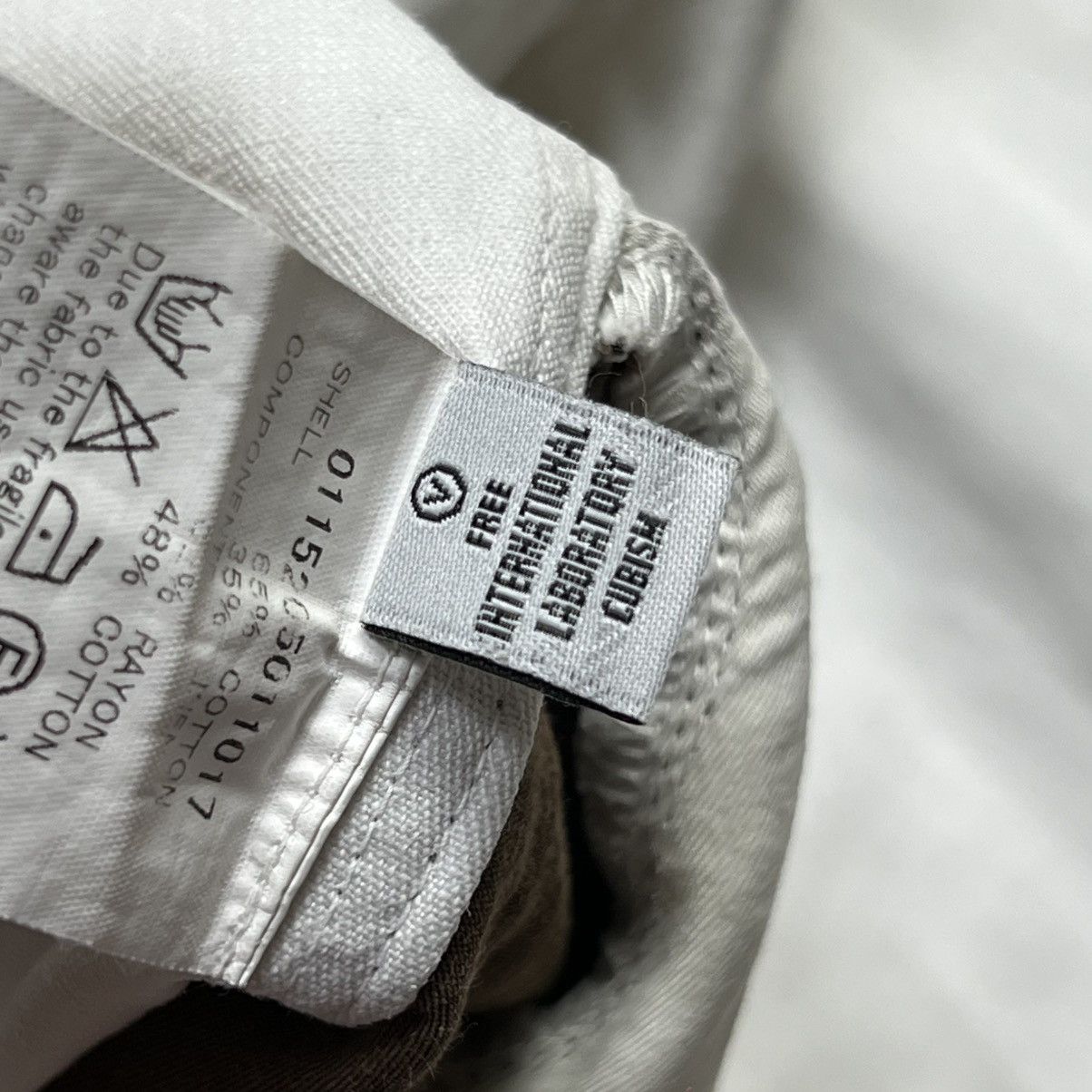 Visvim Visvim - AW/15 Vacher Shirt Brown Wave - Longsleeve Size US L / EU 52-54 / 3 - 12 Thumbnail