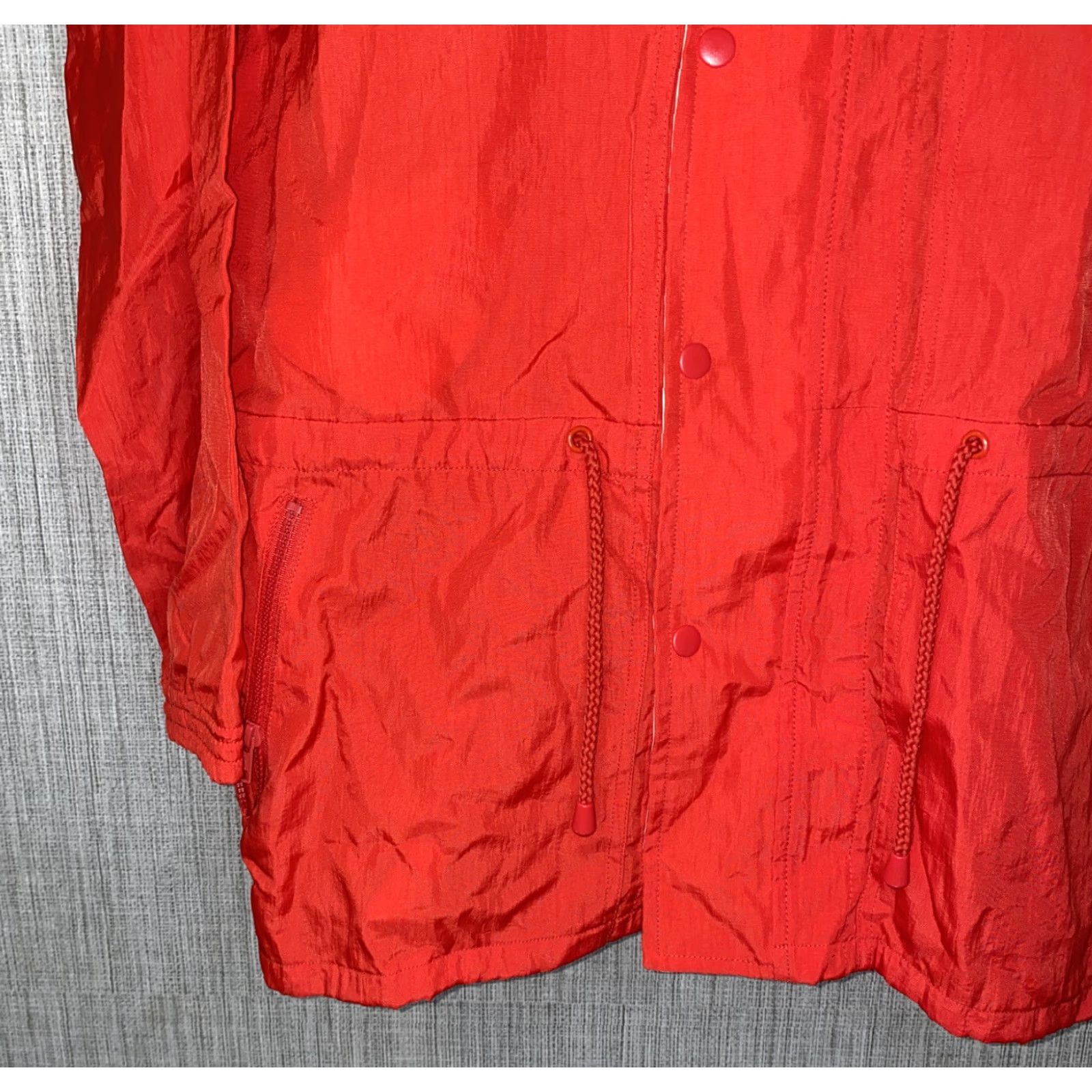 Vintage Mens Red Nylon Cambridge Full Zip Jacket Size S/M TUCKABLE HOOD Jacket Mens Red Nylon Cambridge Full Zip S/M HOOD? Size US S / EU 44-46 / 1 - 4 Thumbnail
