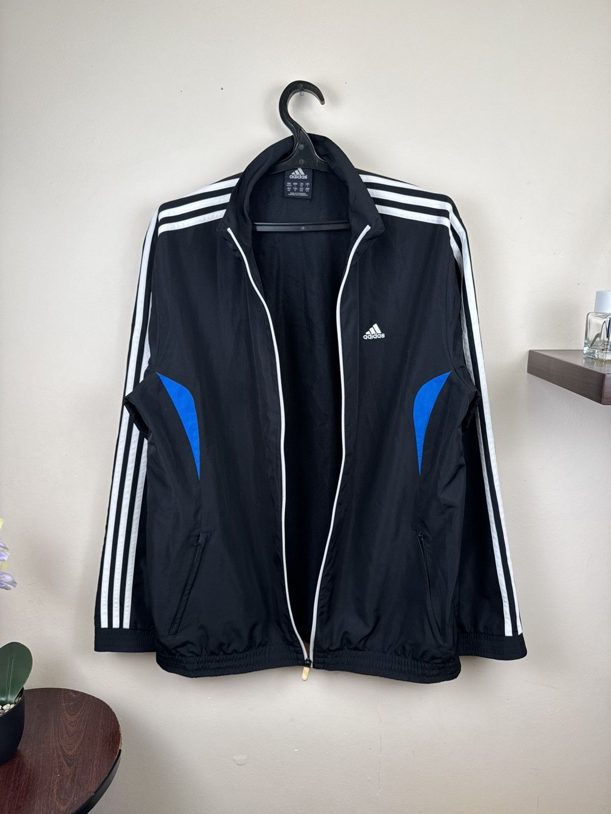 Adidas Vintage Adidas Track Jacket Windbreaker Spring Lightweight L Size US L / EU 52-54 / 3 - 12 Thumbnail