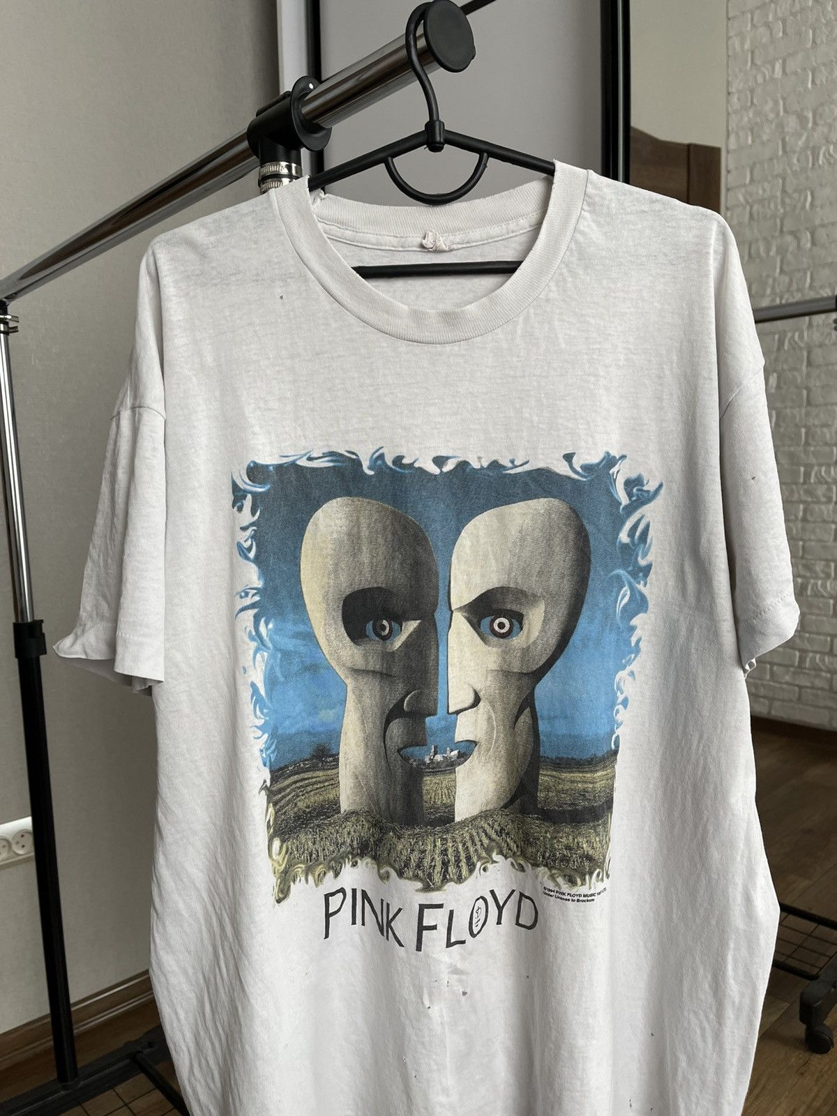 Band Tees 1994 Pink Floyd European Tour Vintage Rock T-Shirt Tee Size US XL / EU 56 / 4 - 4 Thumbnail
