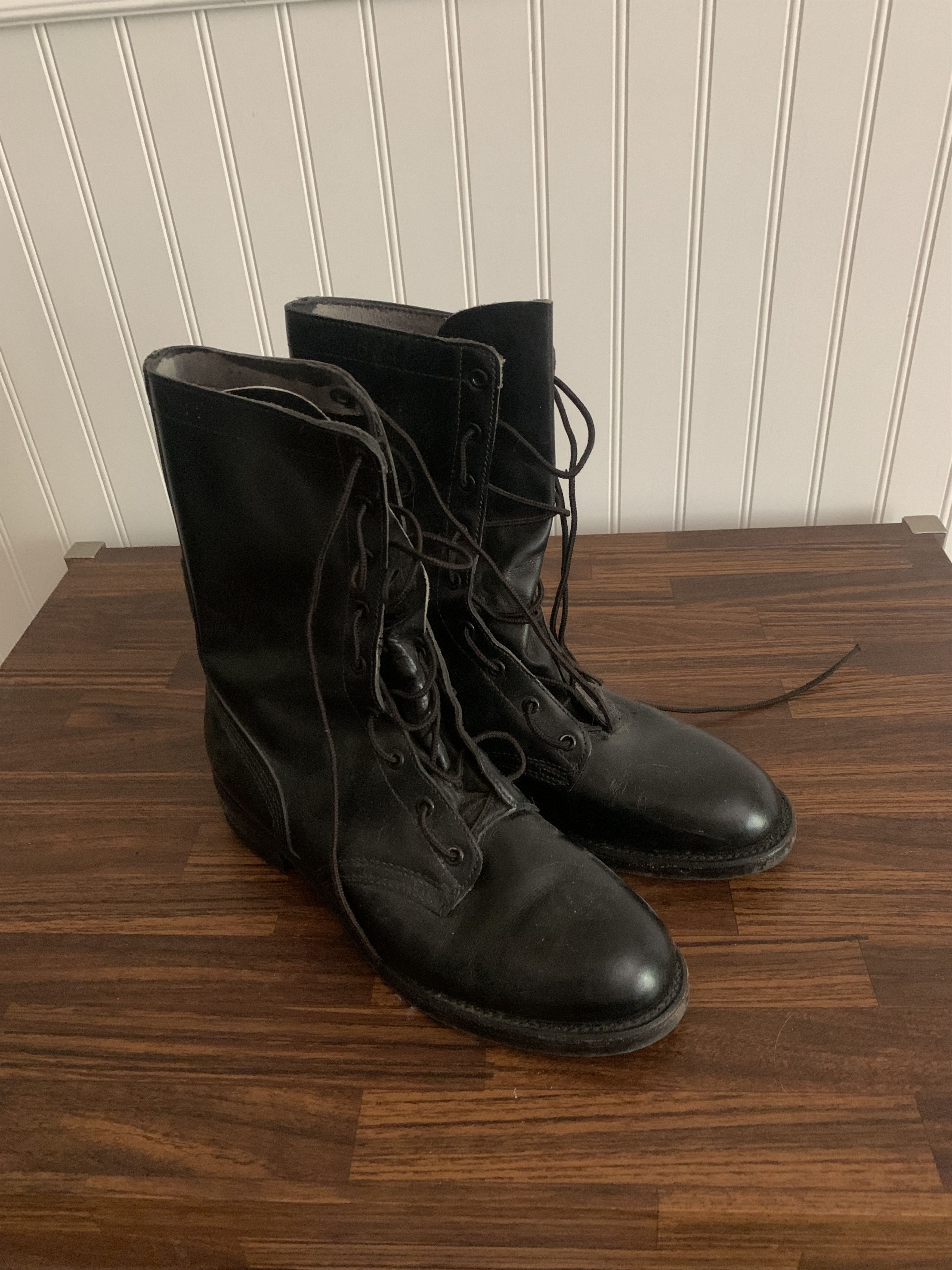 Vintage Black Combat Boots Size 8 from 1974