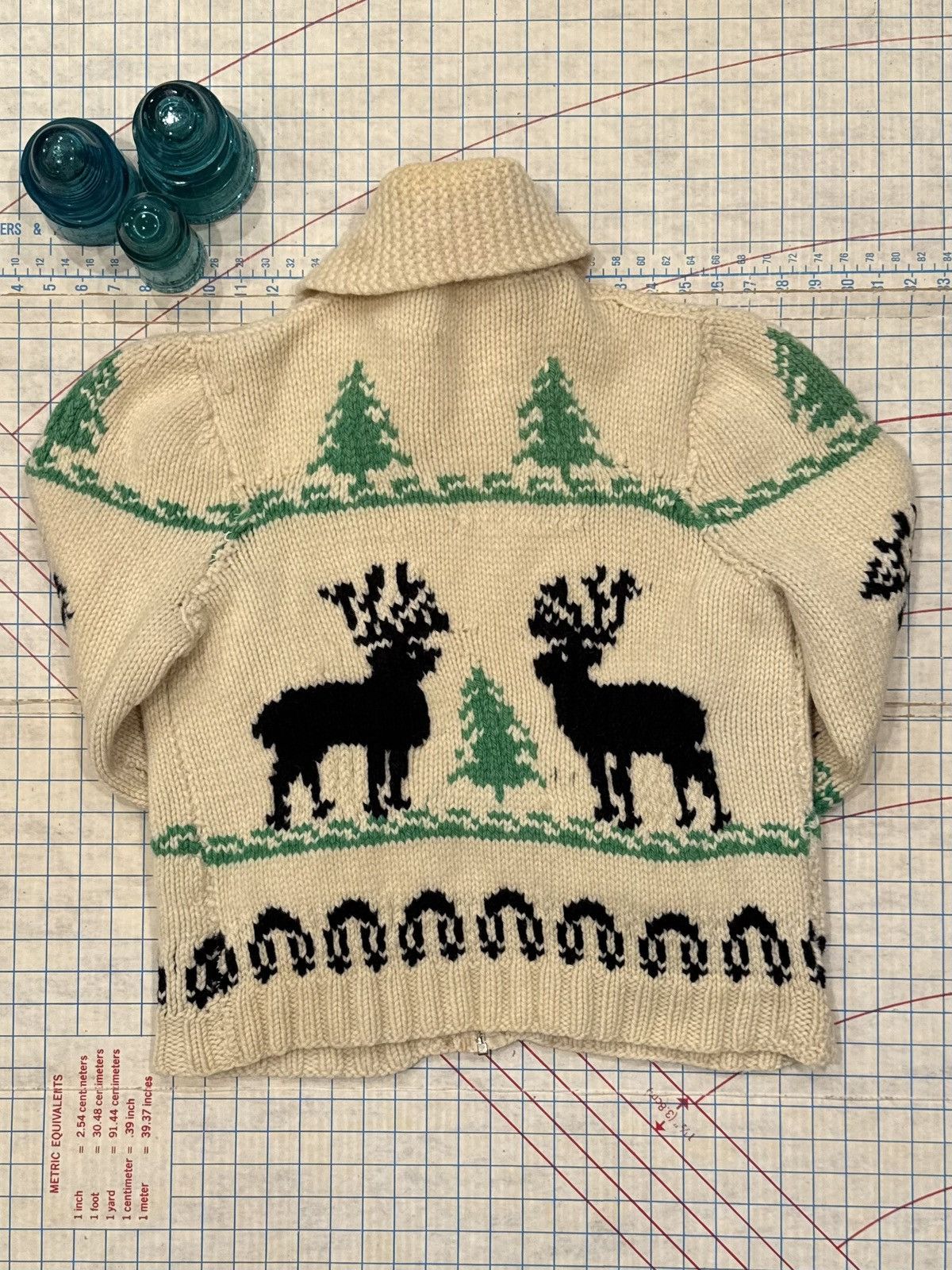 Vintage Vintage Elk Cowichan Knit Sweater Full Zip Fits Mens Medium Size US M / EU 48-50 / 2 - 10 Thumbnail