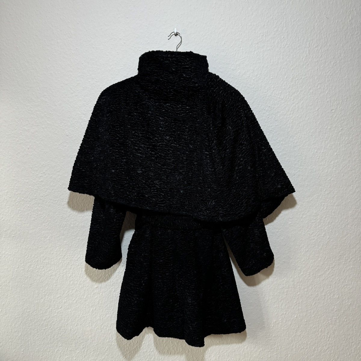 Ann Demeulemeester × Designer 2000s ANN DEMEULEMEESTER BLACK LAMB SHEARLING BELTED COAT Size M / US 6-8 / IT 42-44 - 10 Thumbnail