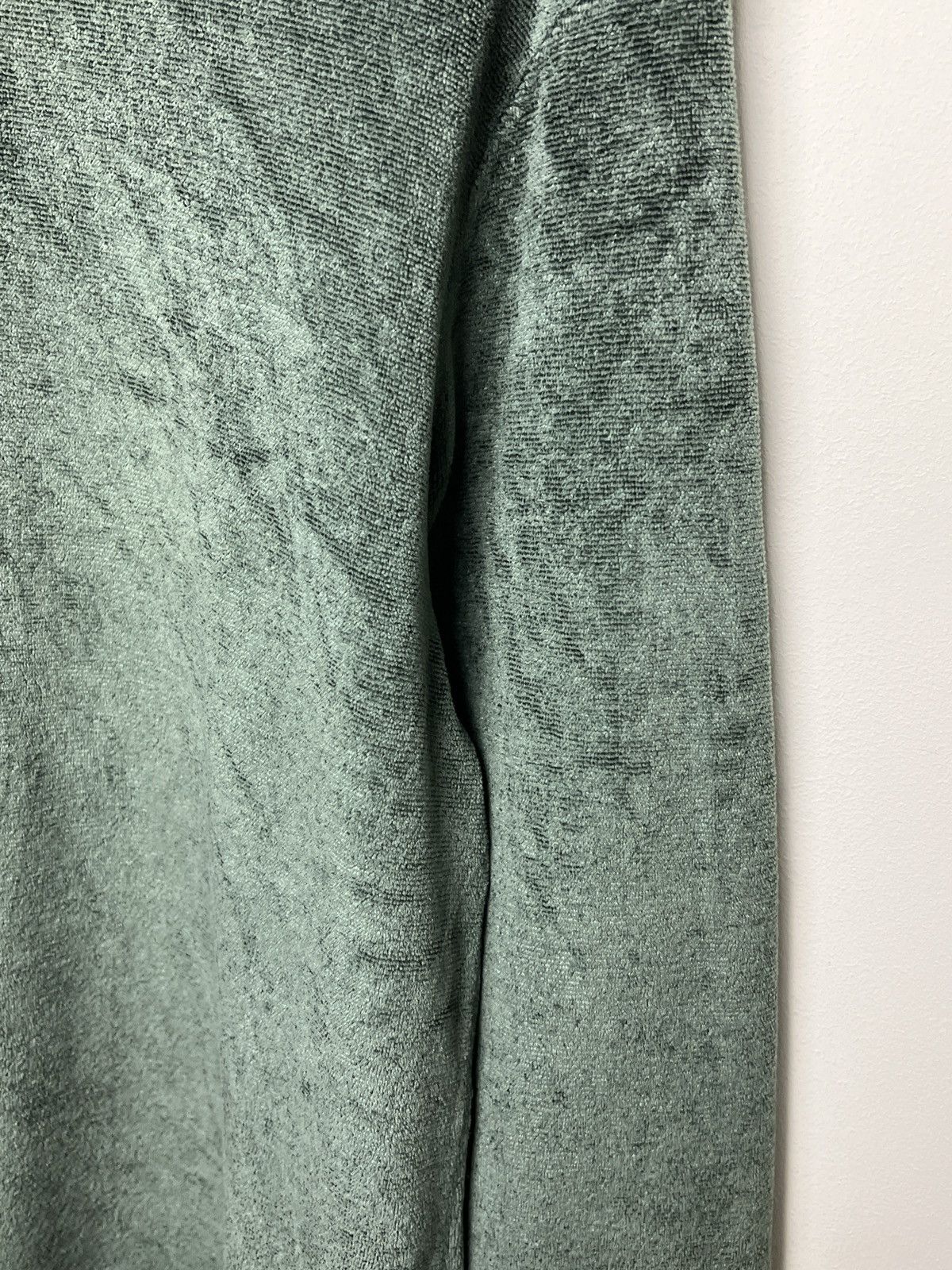 Giorgio Armani armani velour longsleeve archive vintage s-m Size US M / EU 48-50 / 2 - 4 Thumbnail