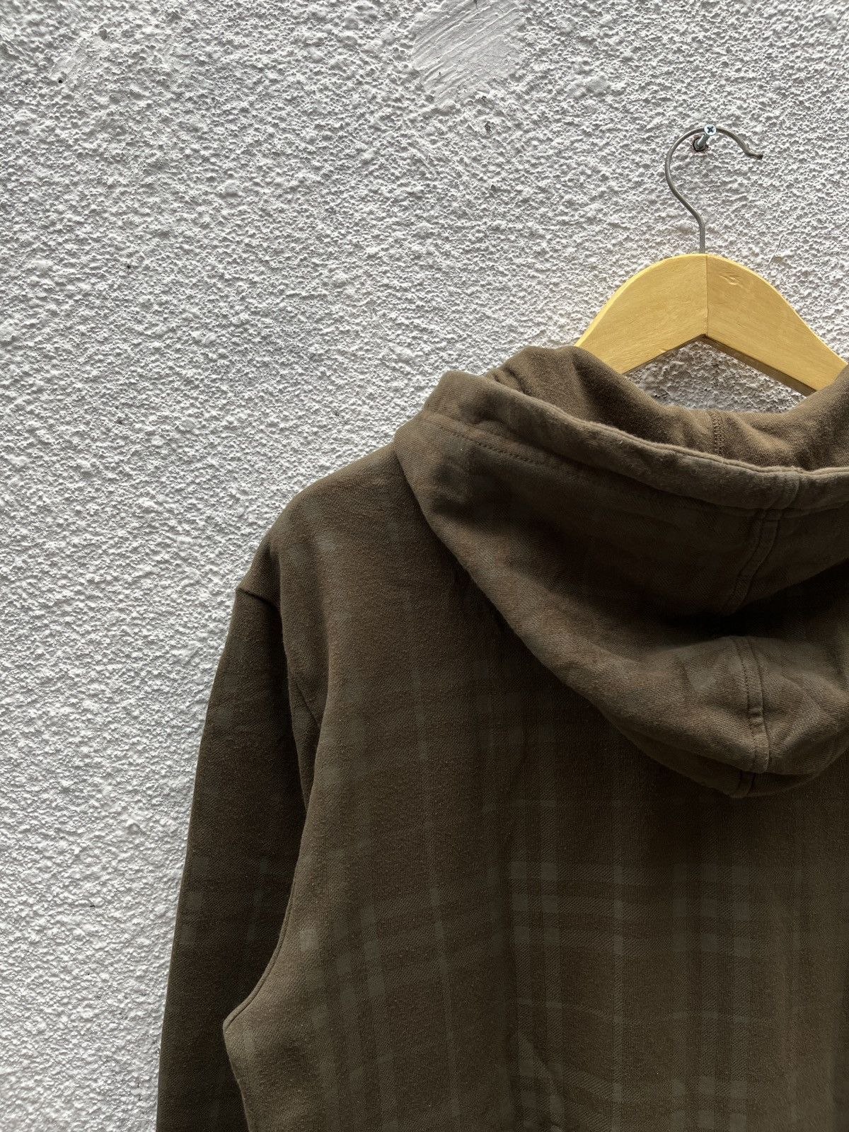 Burberry Burberry Reversible Plaid Hoodie Size US L / EU 52-54 / 3 - 13 Thumbnail
