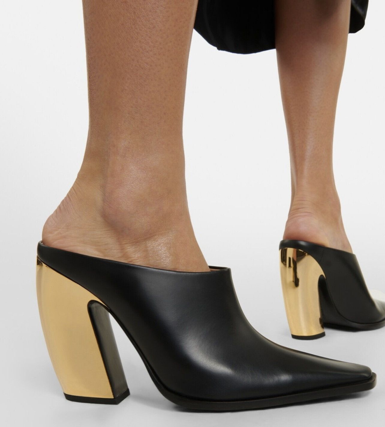 Bottega Veneta Bottega Veneta Tex leather mules size 38 Size US 8 / IT 38 - 2 Thumbnail