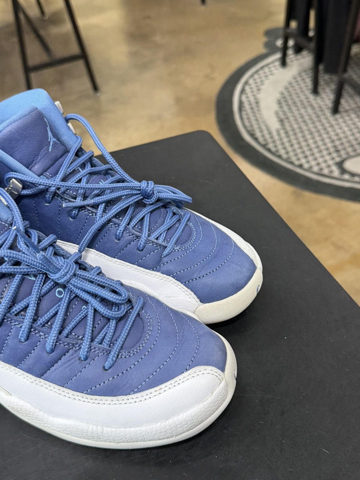 Jordan Brand Air Jordan 12 Indigo Size 5Y (2020) Size US 5 / EU 37 - 8 Thumbnail