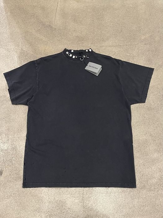 Pierced T-shirt Oversized in Black