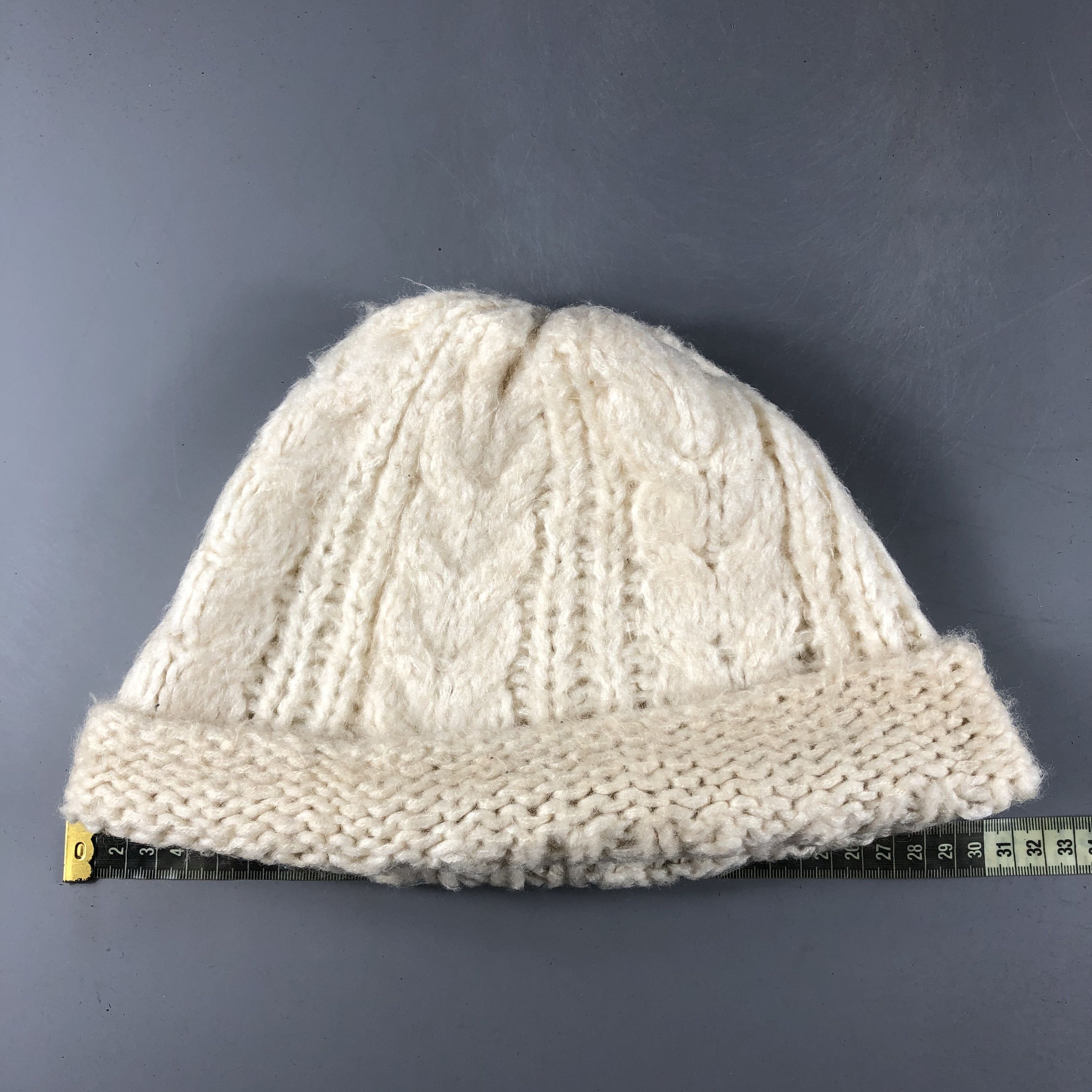Vintage Unknown White Cable Knit Beanie Snow Hat Snow Cap -D834 Size ONE SIZE - 3 Thumbnail