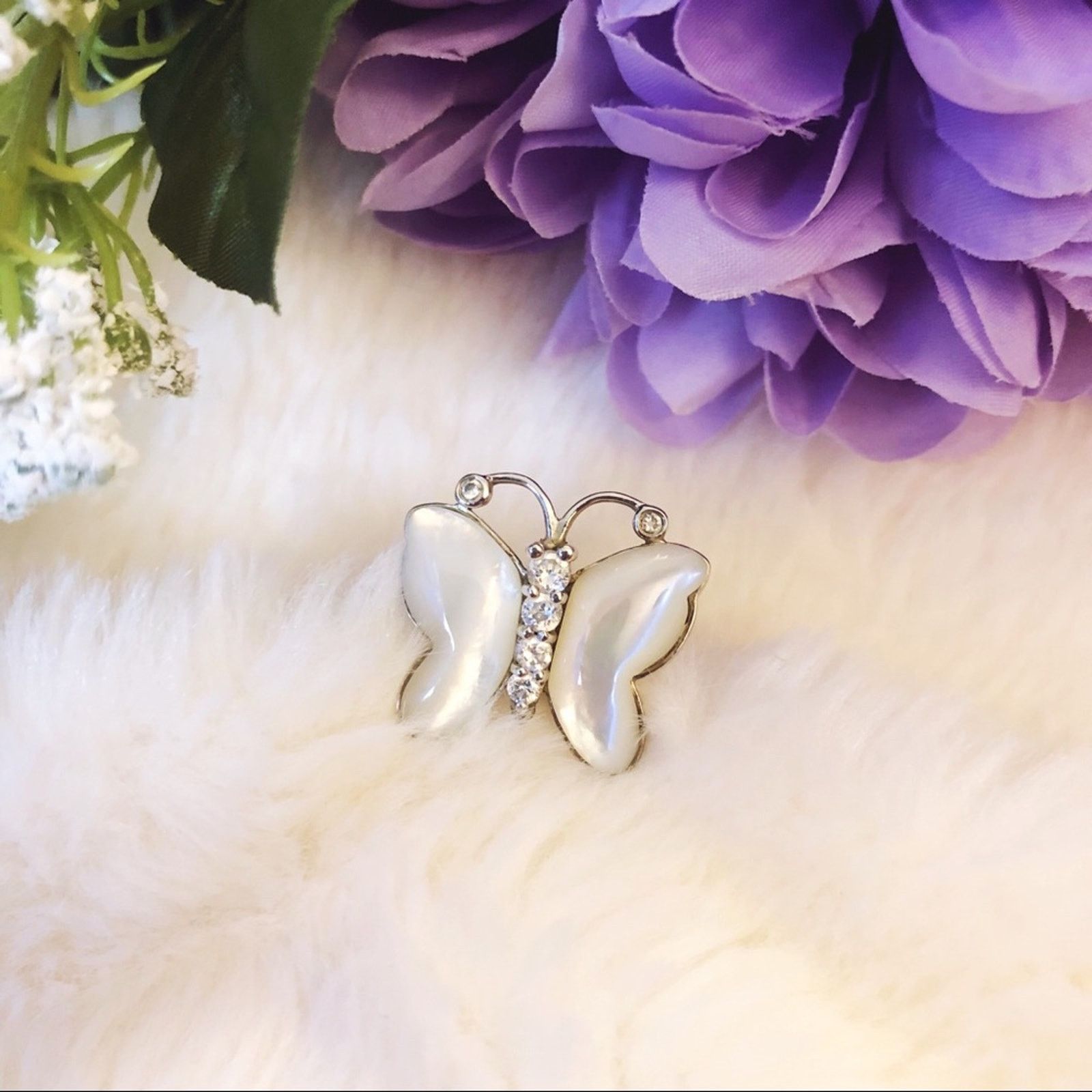 Other Sterling Silver Mother of Pearl Butterfly Ring Size ONE SIZE - 6 Thumbnail