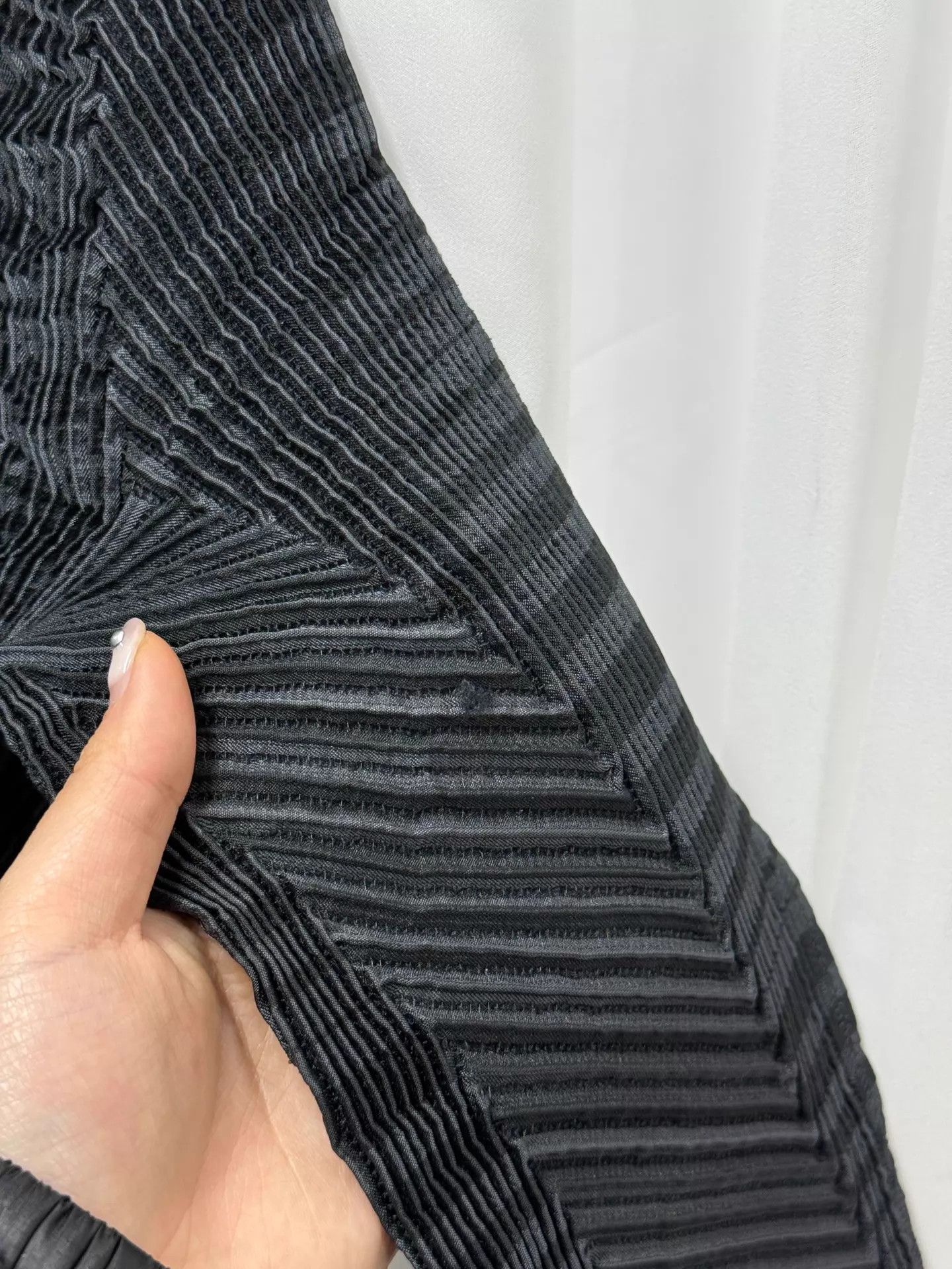 Issey Miyake ISSEY MIYAKE Bouquet Pleated Jacket Almost New Size XS / US 0-2 / IT 36-38 - 9 Thumbnail