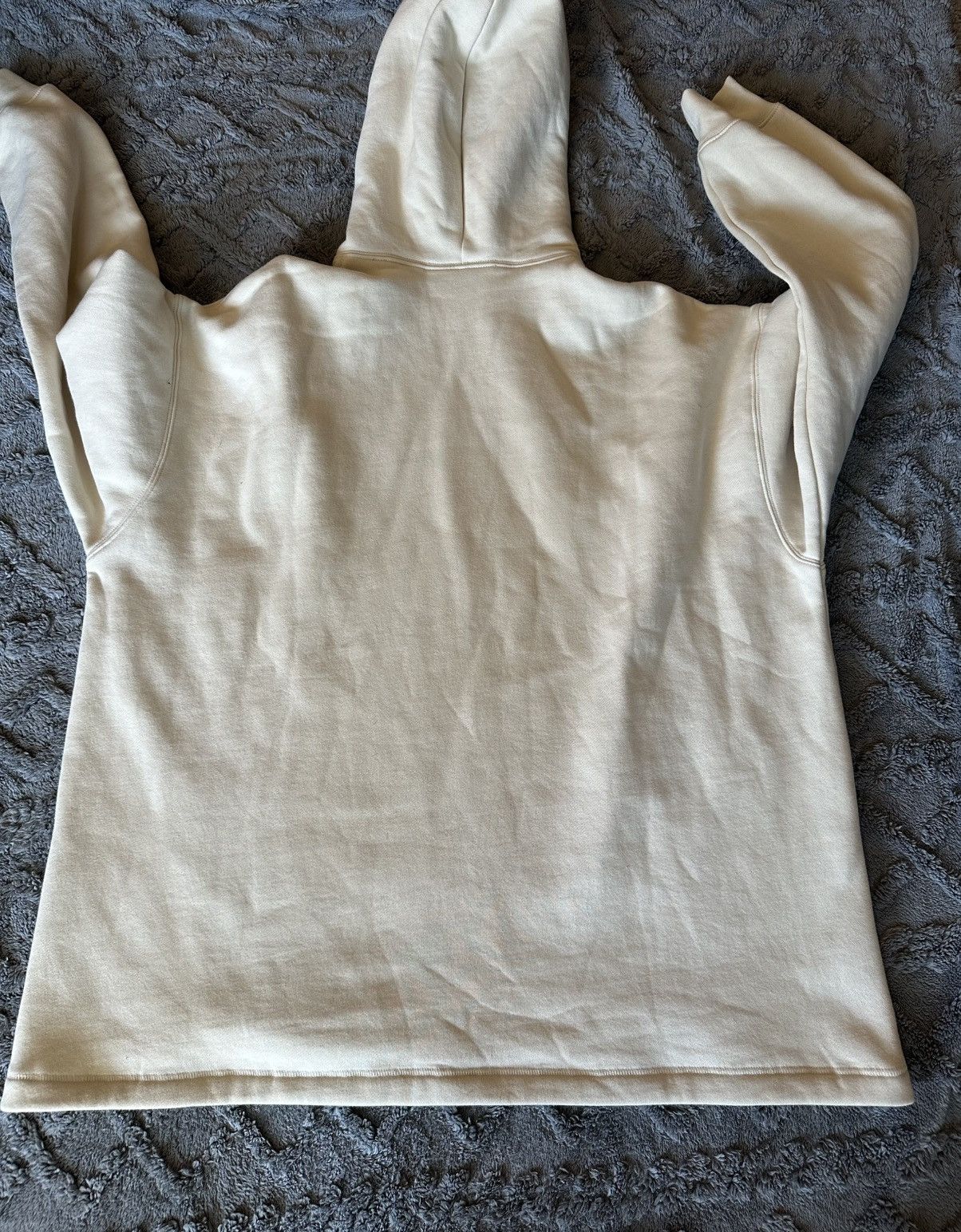 Essentials Fear of God Essentials Relaxed Hoodie “Egg Shell” Size US S / EU 44-46 / 1 - 4 Thumbnail