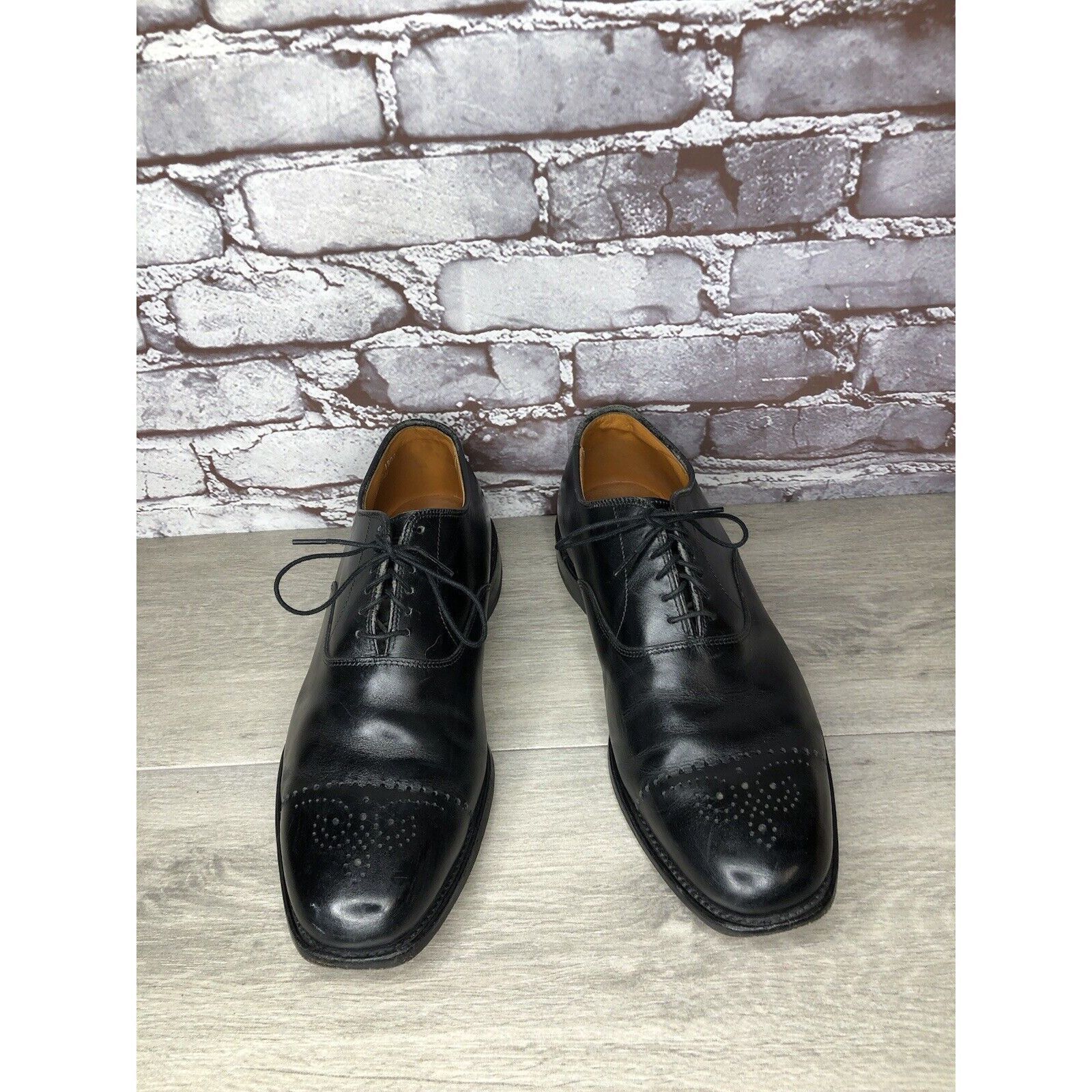 Allen Edmonds Allen Edmonds Dryden Black Leather Cap Toe Oxfords Brogue Sh Size US 10 / EU 43 - 22 Thumbnail