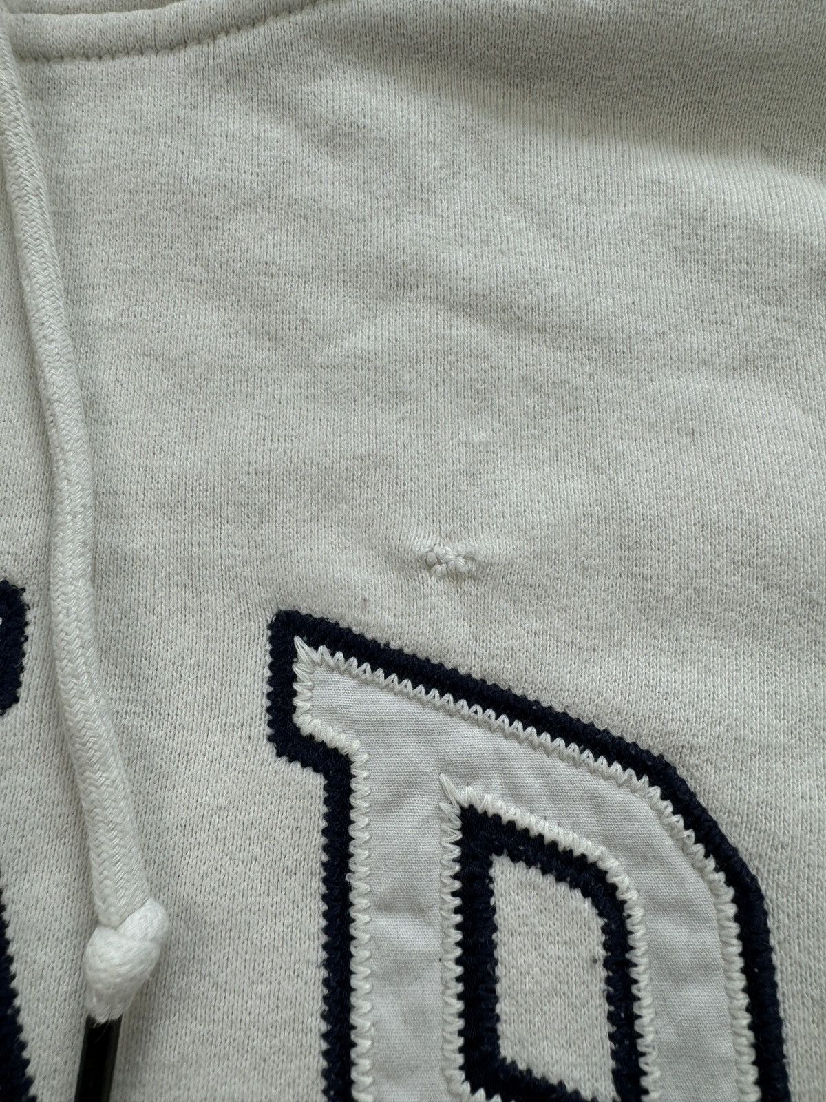 Gap × Vintage GAP boxy hoodie beige vintage spellout logo rap skate y2k Size US M / EU 48-50 / 2 - 5 Thumbnail