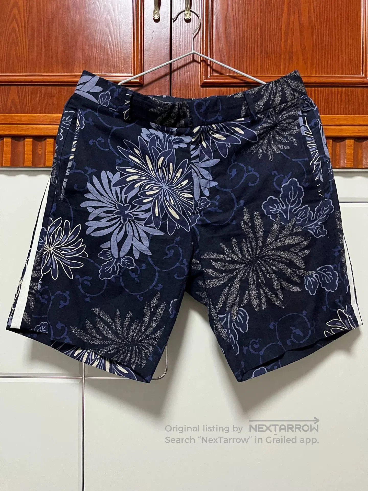 Moncler Moncler Men's Blue Camo Casual Shorts. Size US 34 / EU 50 - 1 Thumbnail