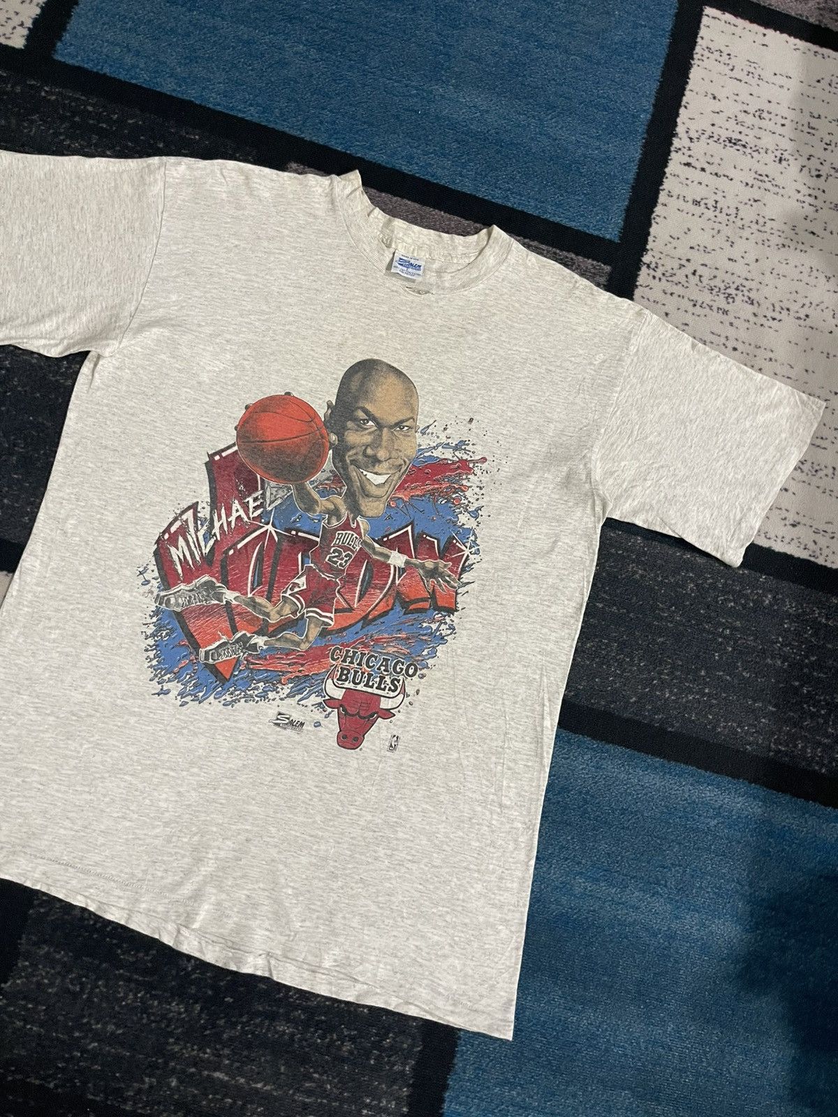 NBA Vintage Micheal Jordan Chicago Bulls Tshirt Size US L / EU 52-54 / 3 - 3 Thumbnail