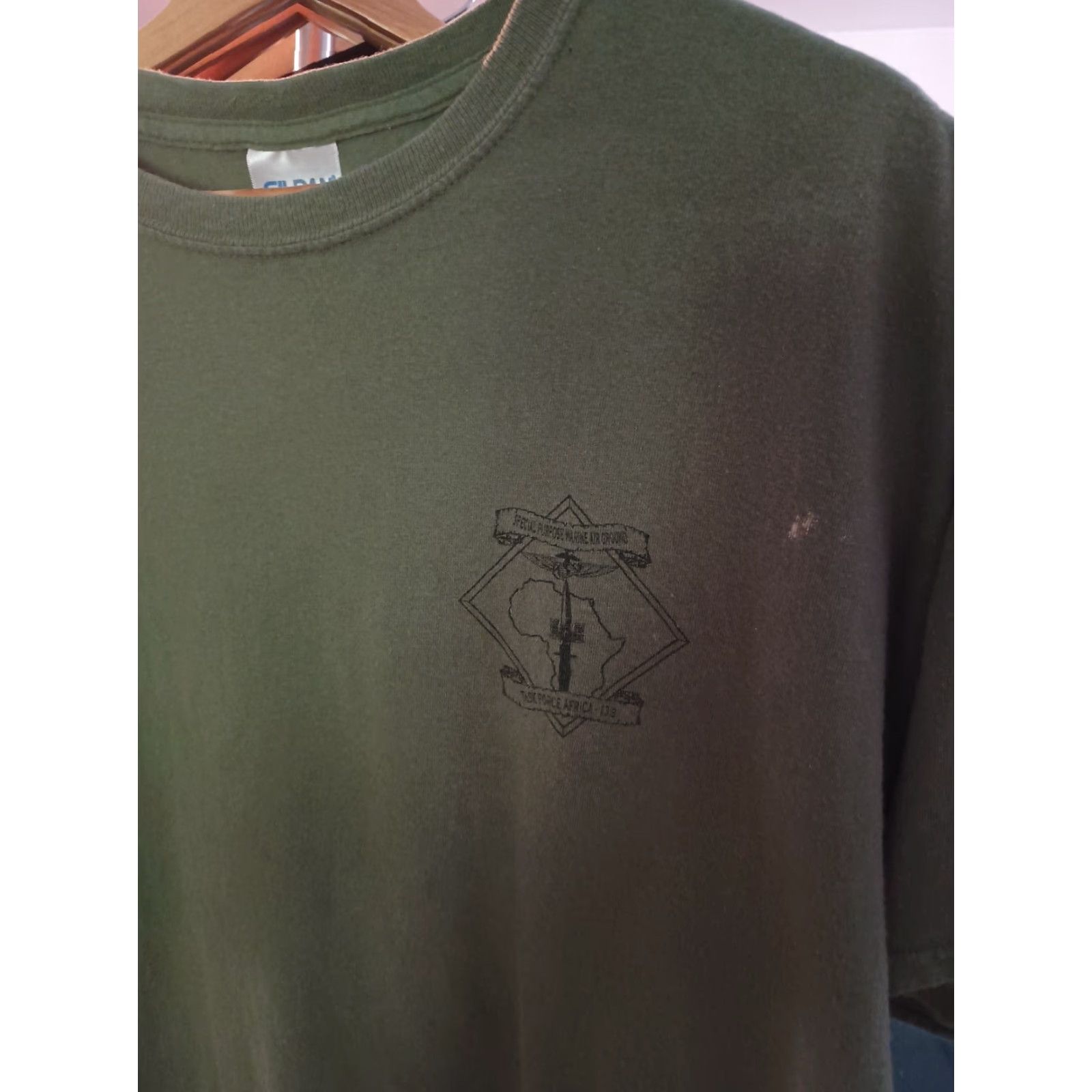 Gildan VINTAGE Marines Task Force Africa Military T-shirt Special Ops XL Green Men XL T-Shirt Military Theme 80s? Size US XL / EU 56 / 4 - 2 Thumbnail