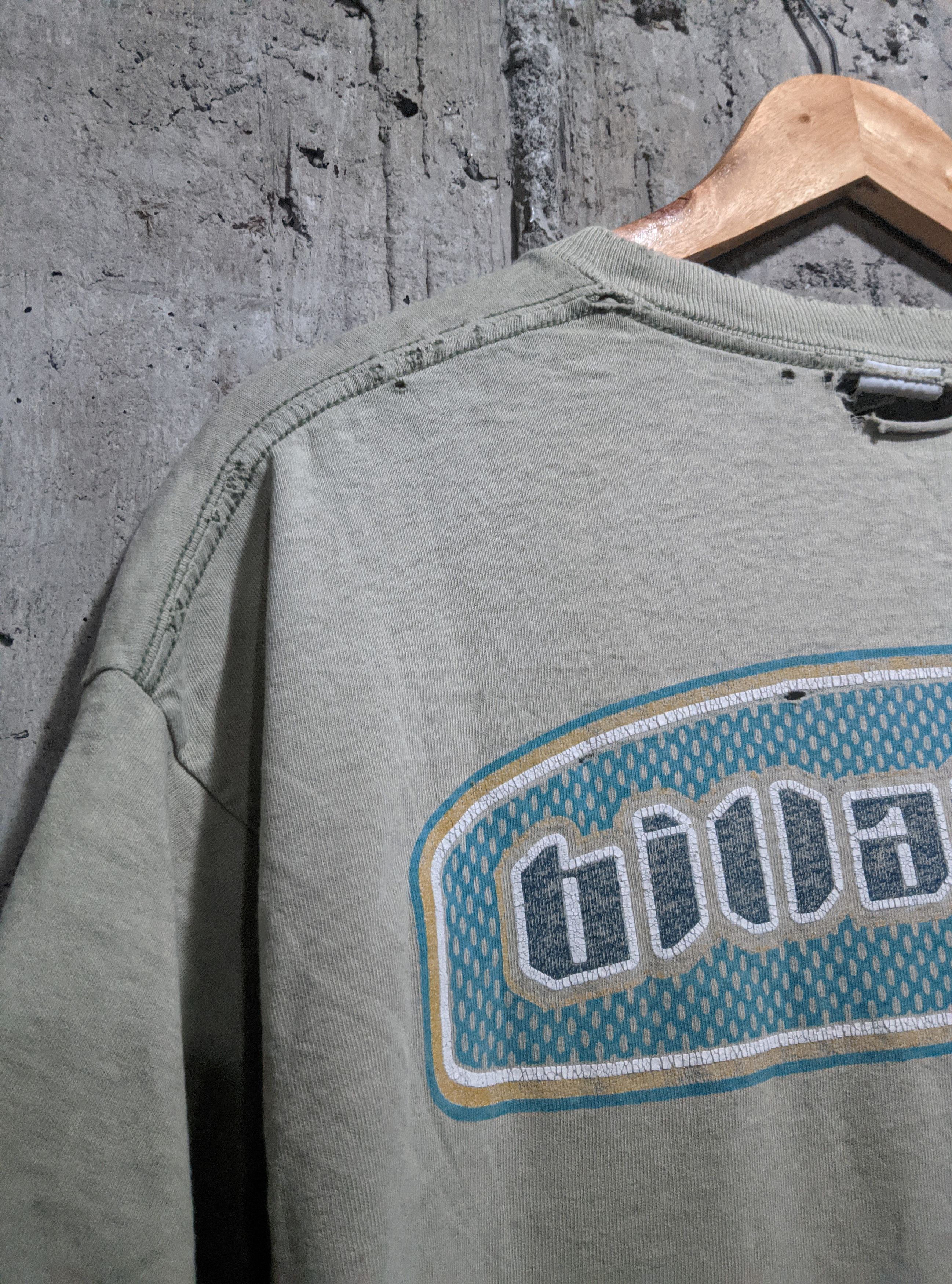 Vintage Vintage 90s very thrashed billabong surf tshirt Size US L / EU 52-54 / 3 - 5 Thumbnail