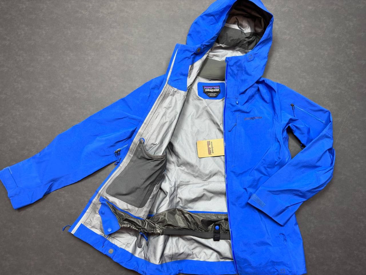 image of Outdoor Life x Patagonia S New Womens Goretex Pro Jacket Outdoor in Blue (Size Small)