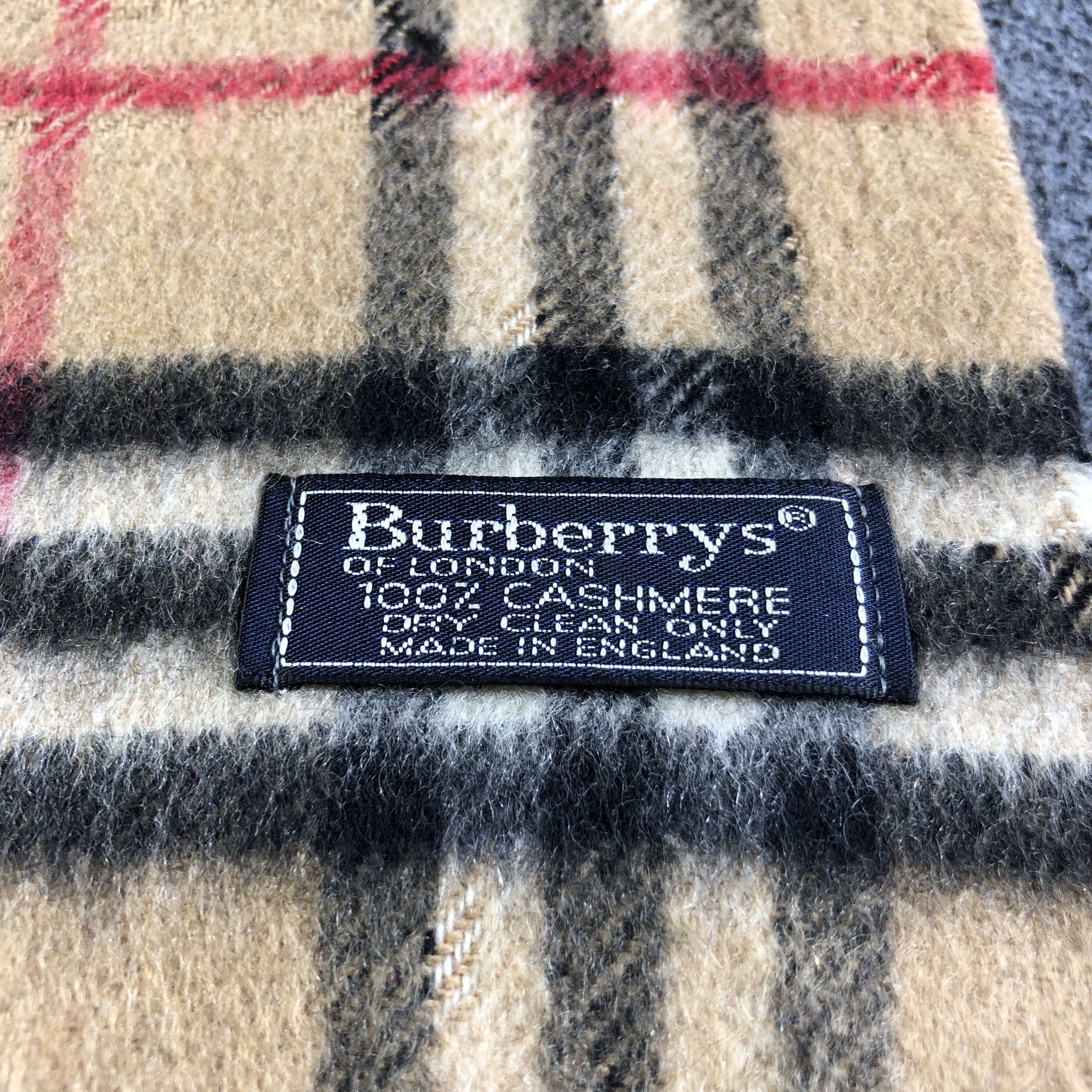 Burberry Burberrys Nova Check Tan Cashmere Scarf Muffler V2615 Size ONE SIZE - 4 Thumbnail