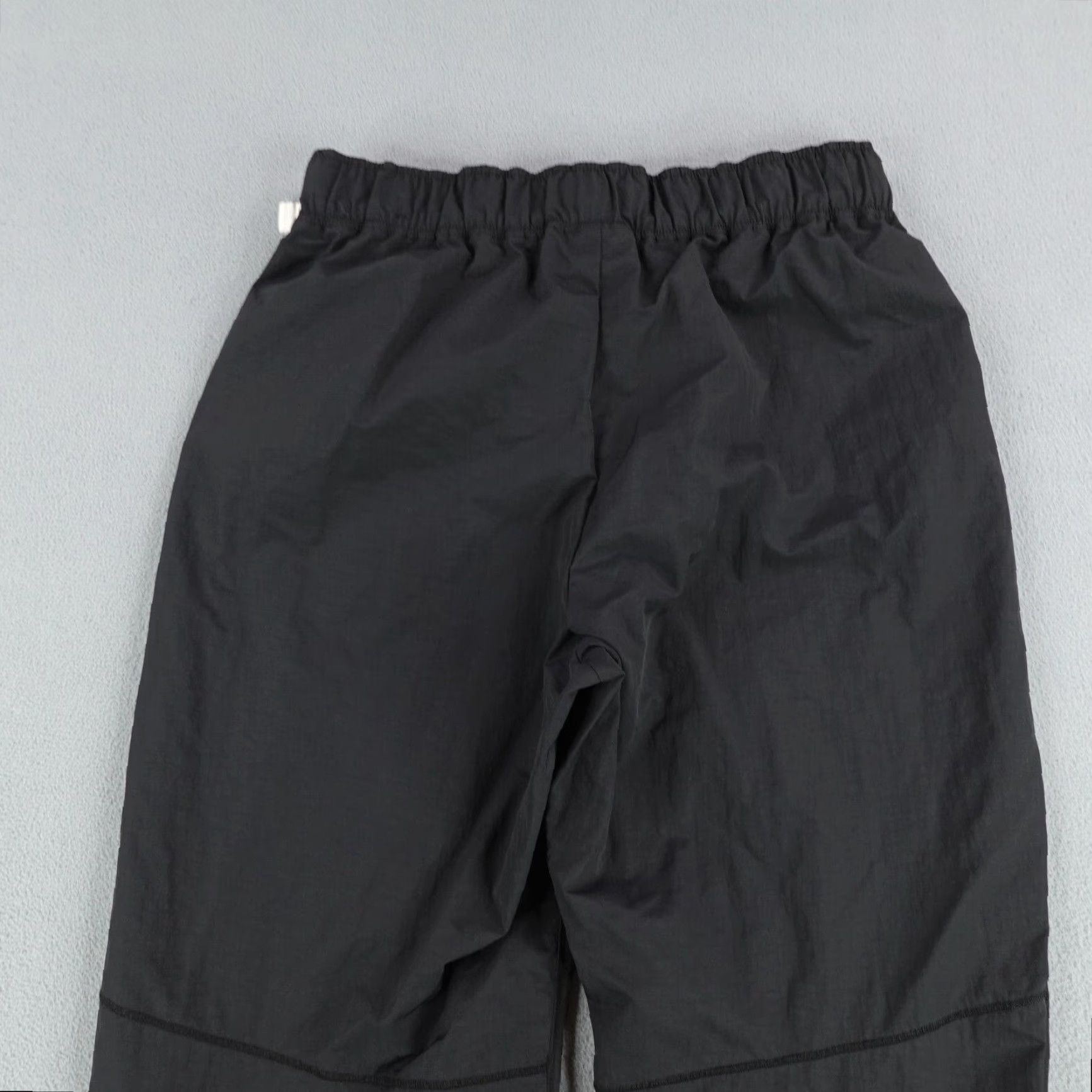 Nike Nike Pants Womens Small Black Tech Pack Woven Tapered Joggers Size 28" / US 6 / IT 42 - 6 Thumbnail