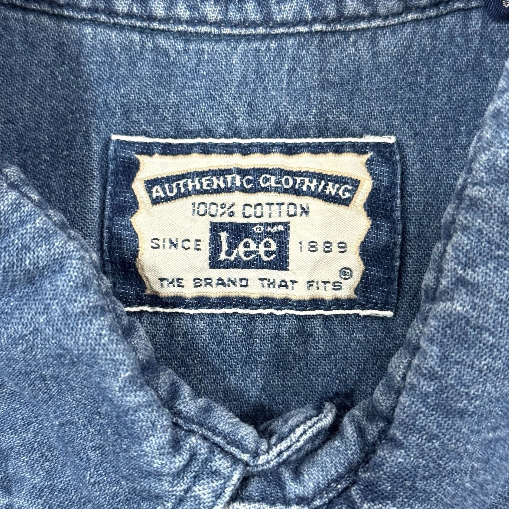 Lee VINTAGE Lee Denim Shirt Men’s M Oversized Blue Long Sleeve Button-Up Collared Pocketed Western Classic Retro Knit? Size US M / EU 48-50 / 2 - 4 Thumbnail