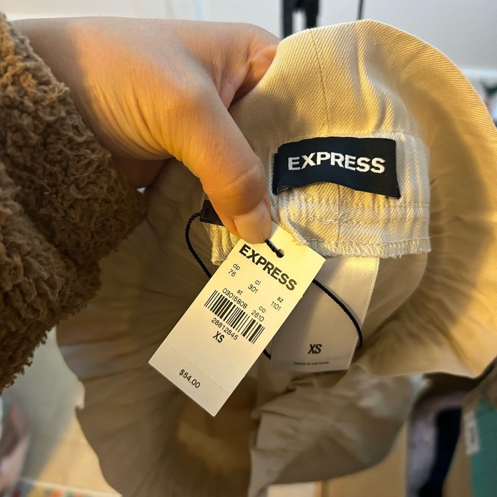 Express NWT Express Beige Linen Blend Paper Bag Shorts Size 26" / US 2 / IT 38 - 4 Thumbnail