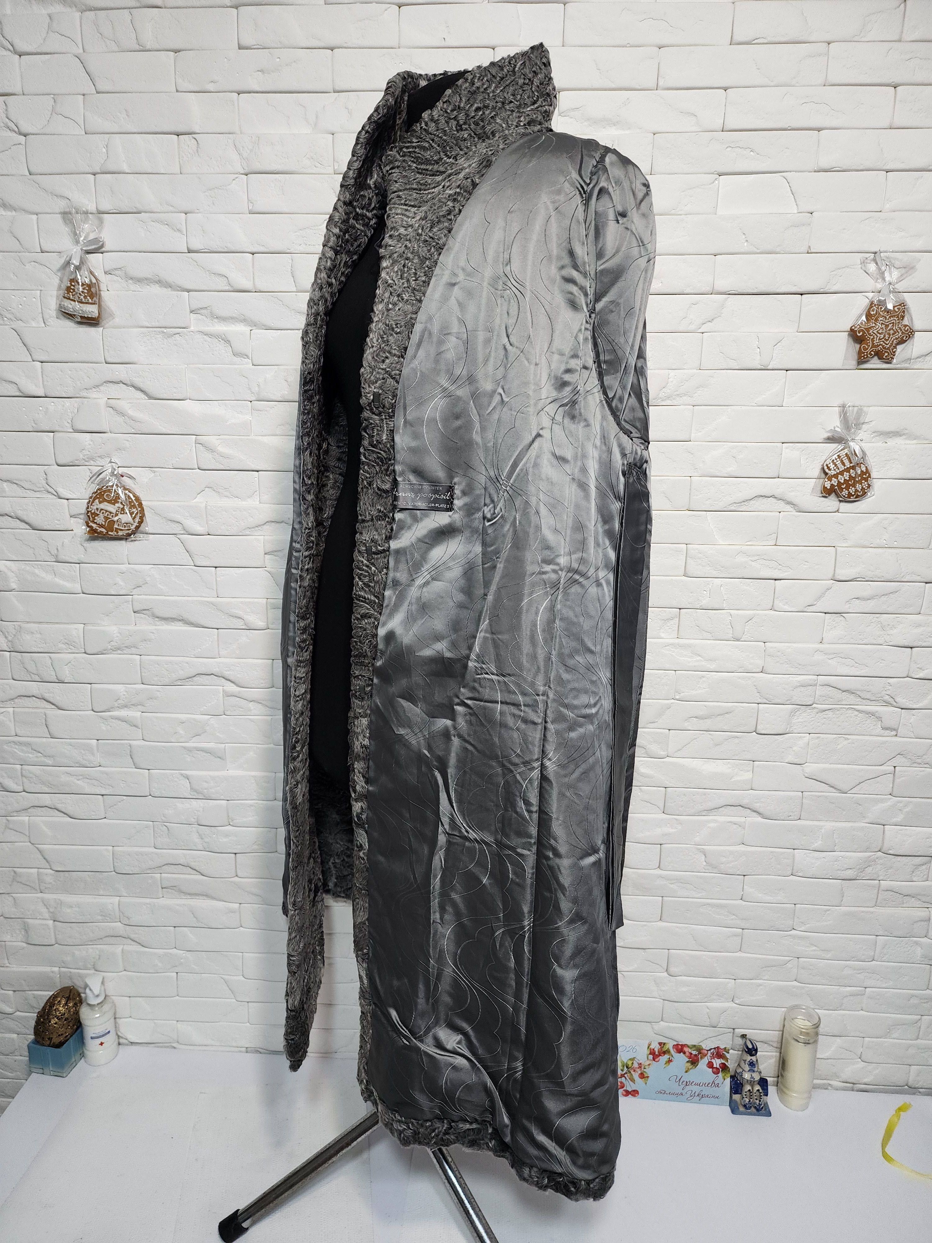 Furla Gray Sheep Fur Coat: Women's Vintage Outerwear Size L / US 10 / IT 46 - 8 Thumbnail