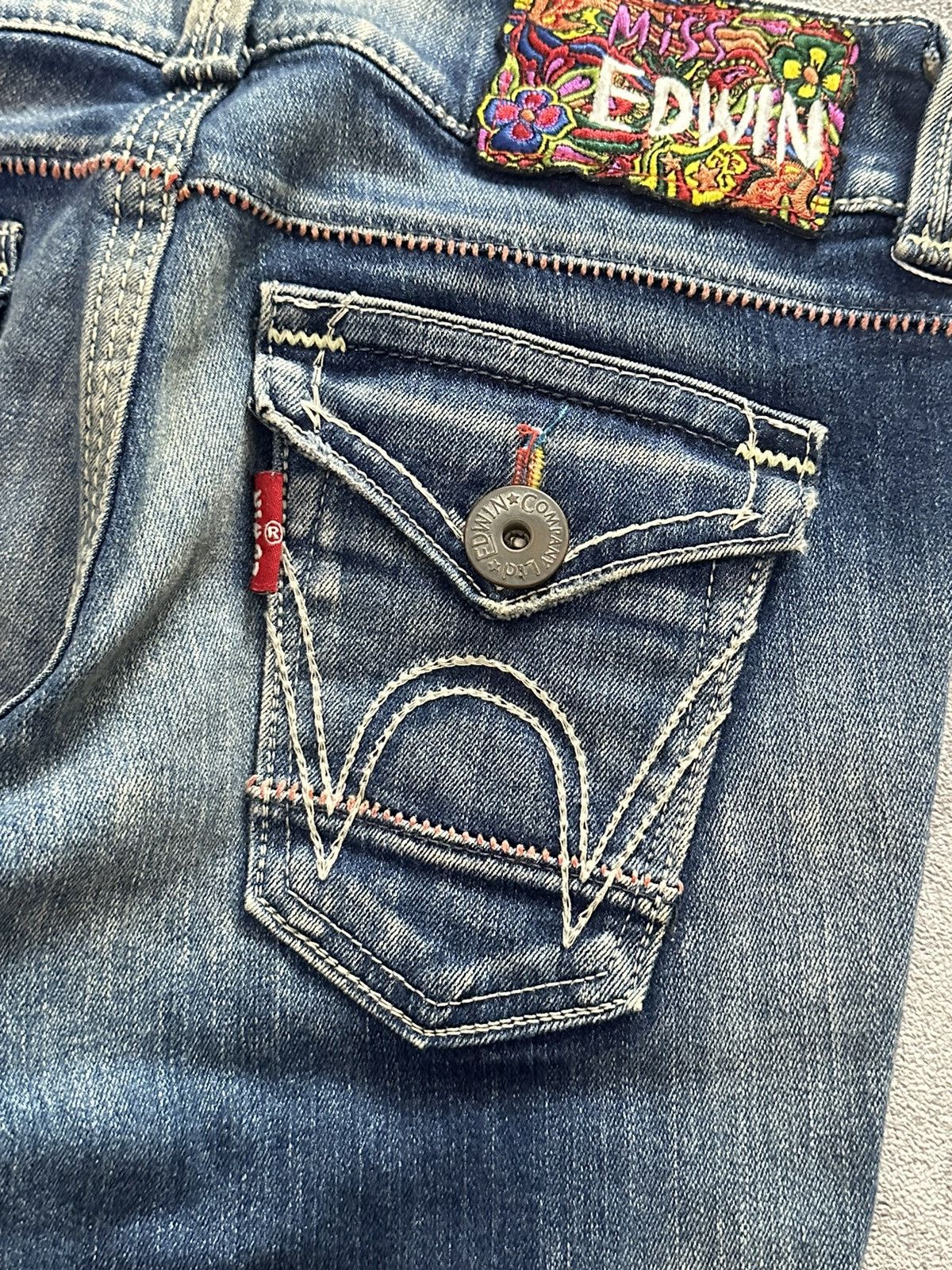 Tornado Mart 90s Vintage Edwin Flared Bootcut Washed Denim Jeans Size US 28 / EU 44 - 9 Thumbnail