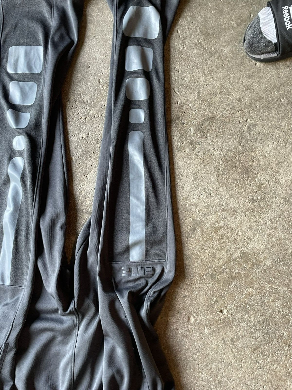 Nike Nike Elite Therma-FIT Pants – Grey – Size XL Size US 33 - 4 Thumbnail