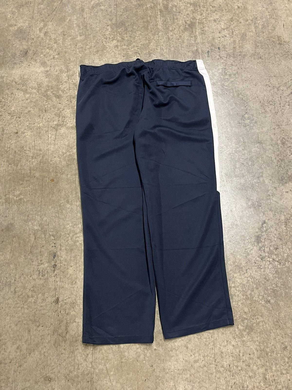 Nike × Vintage Nike baggy fit sweatpants wide leg athletic streetwear cozy Size US 38 / EU 54 - 9 Thumbnail