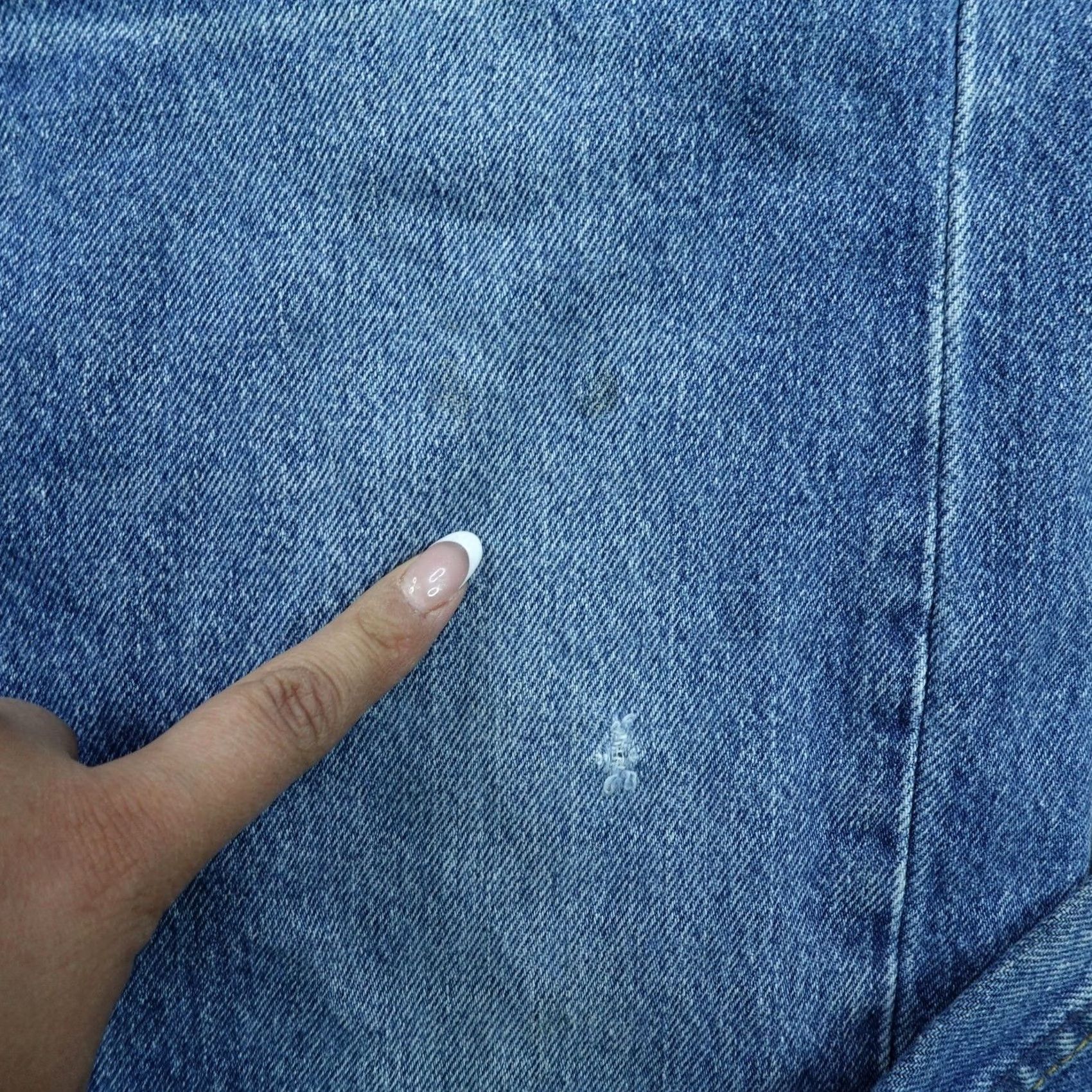 Levi's VINTAGE Levis Jeans 501 Straight Leg Button Fly Blue Denim USA 90s Mens 38x30 Size US 38 / EU 54 - 4 Thumbnail