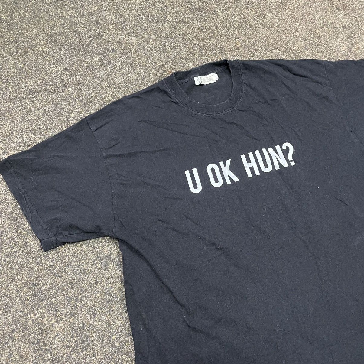 Gildan Vintage Y2K ADULT “ U OK HUN? Rap Thrash “ FUNNY BuyTee Size US M / EU 48-50 / 2 - 2 Thumbnail