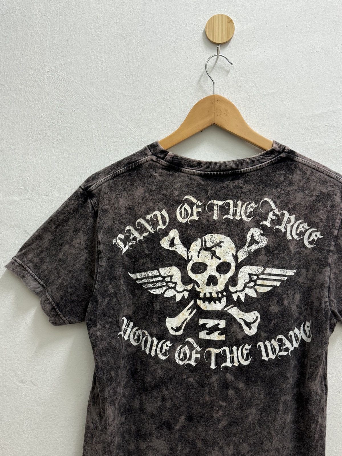 Billabong VINTAGE BILLABONG HOME OF THE WAVE SURFING TER Size US S / EU 44-46 / 1 - 7 Thumbnail