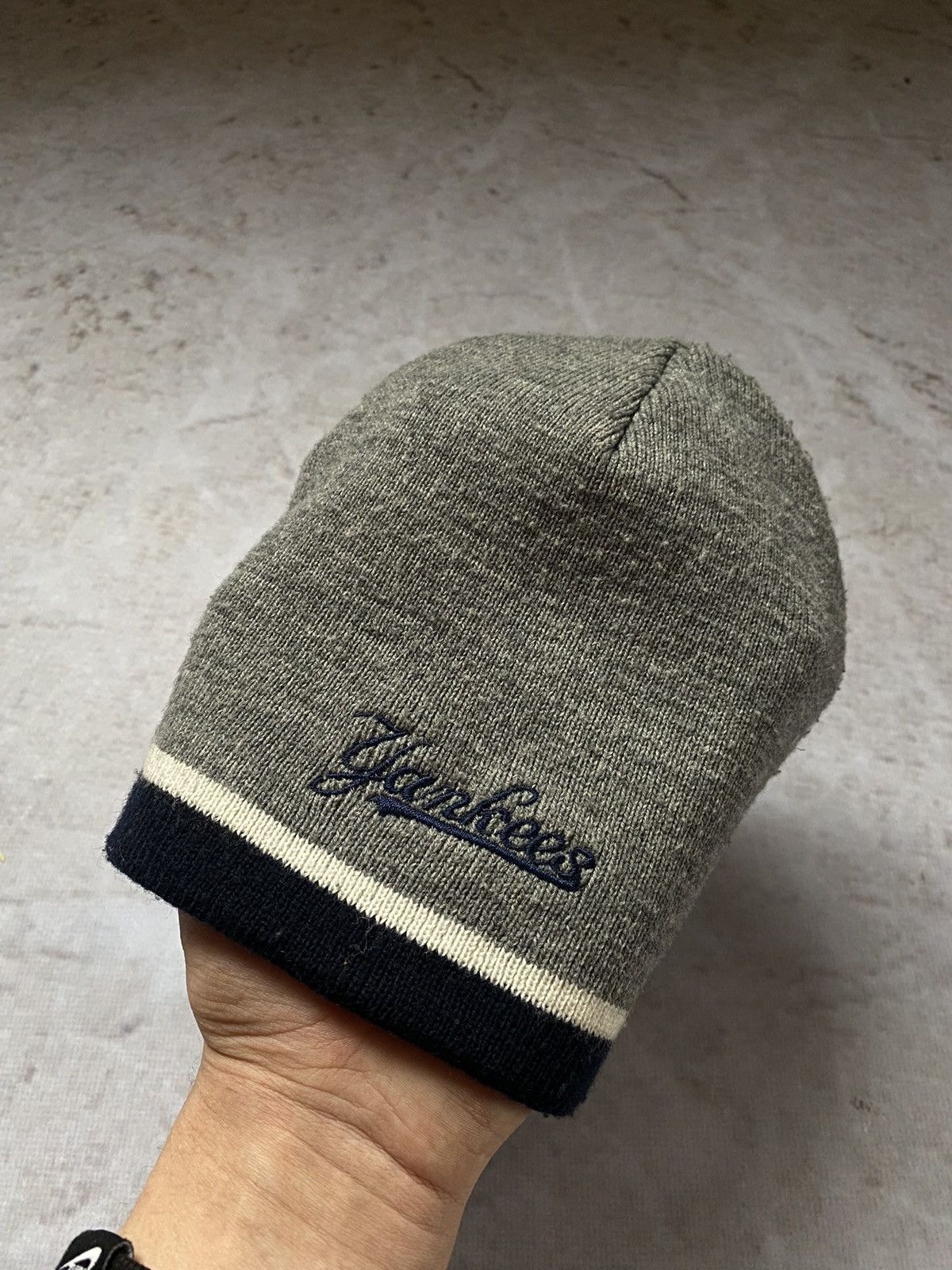 MLB × New York Yankees × Vintage 🔥Vintage Yankees New Era Y2k Hat🔥 90s Retro Rap Style Size ONE SIZE - 2 Thumbnail