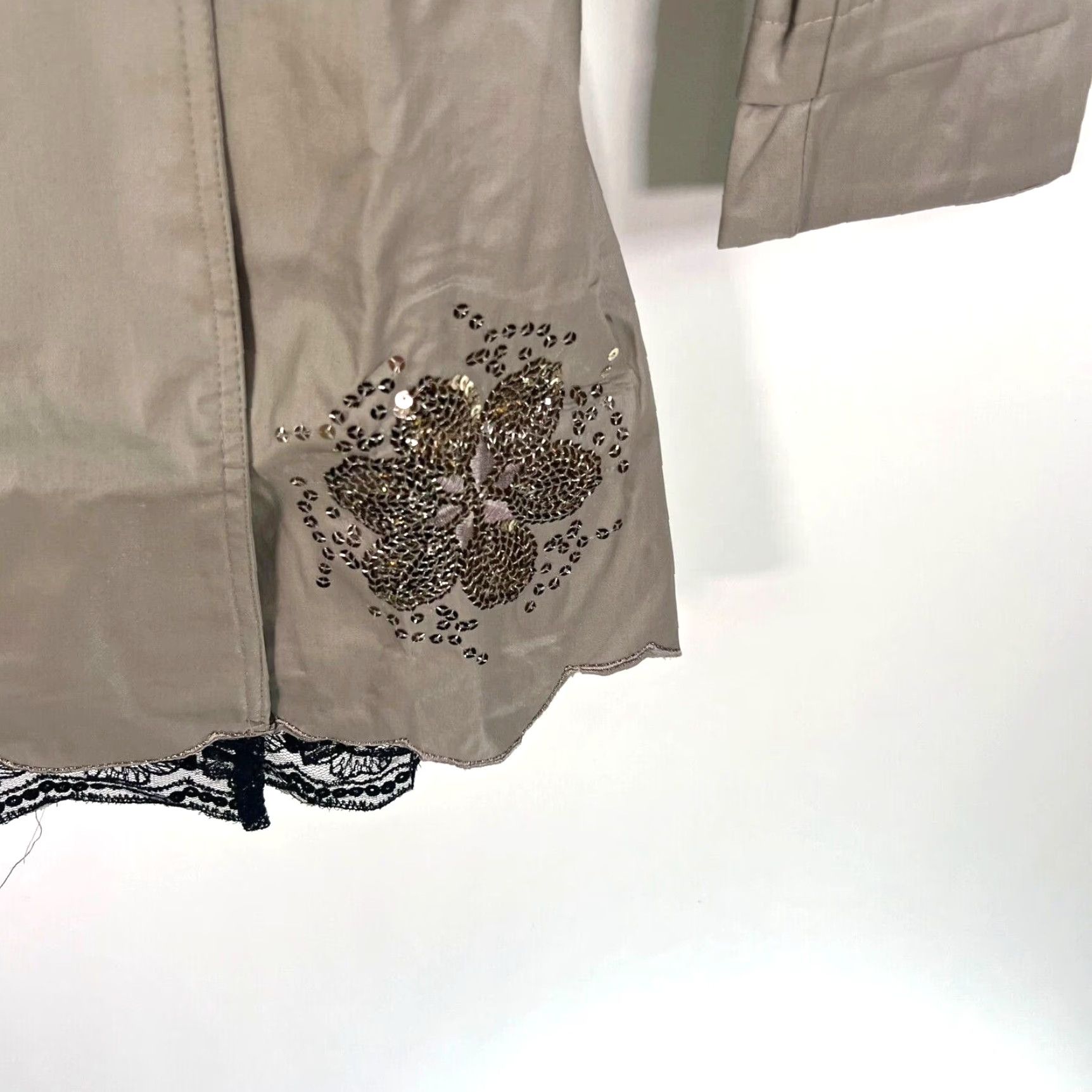 Max Mara Max Mara Trench Coat Womens M Beige Belted, Double Breasted, Sequin, Lightweight, Casual, Formal, Workwear, 8-9? Size M / US 6-8 / IT 42-44 - 2 Thumbnail