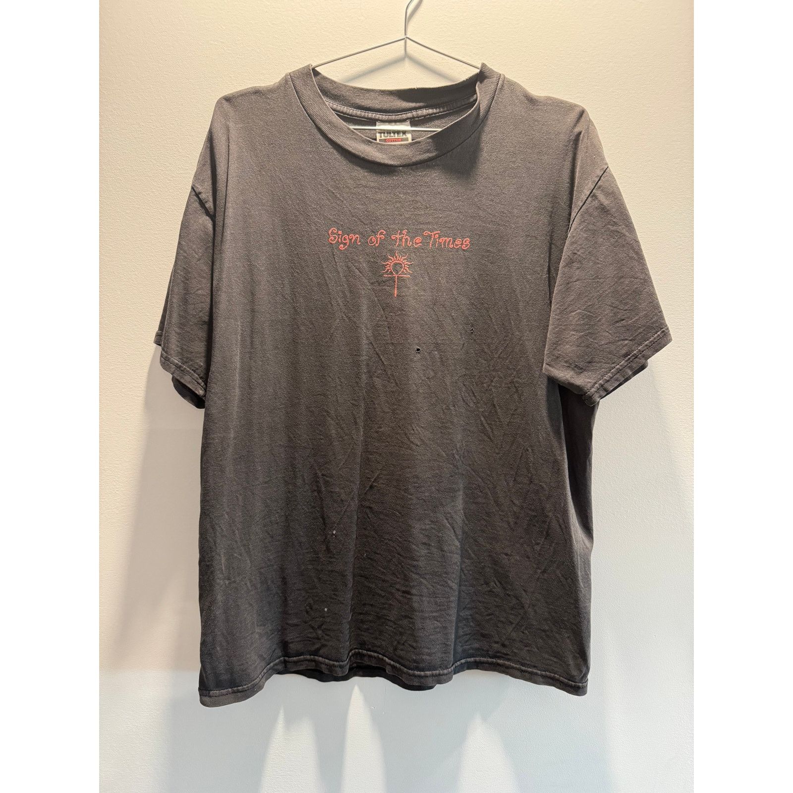 Vintage Vintage Dennis Rodman Sign of the Times T-Shirt Size US L / EU 52-54 / 3 - 1 Thumbnail