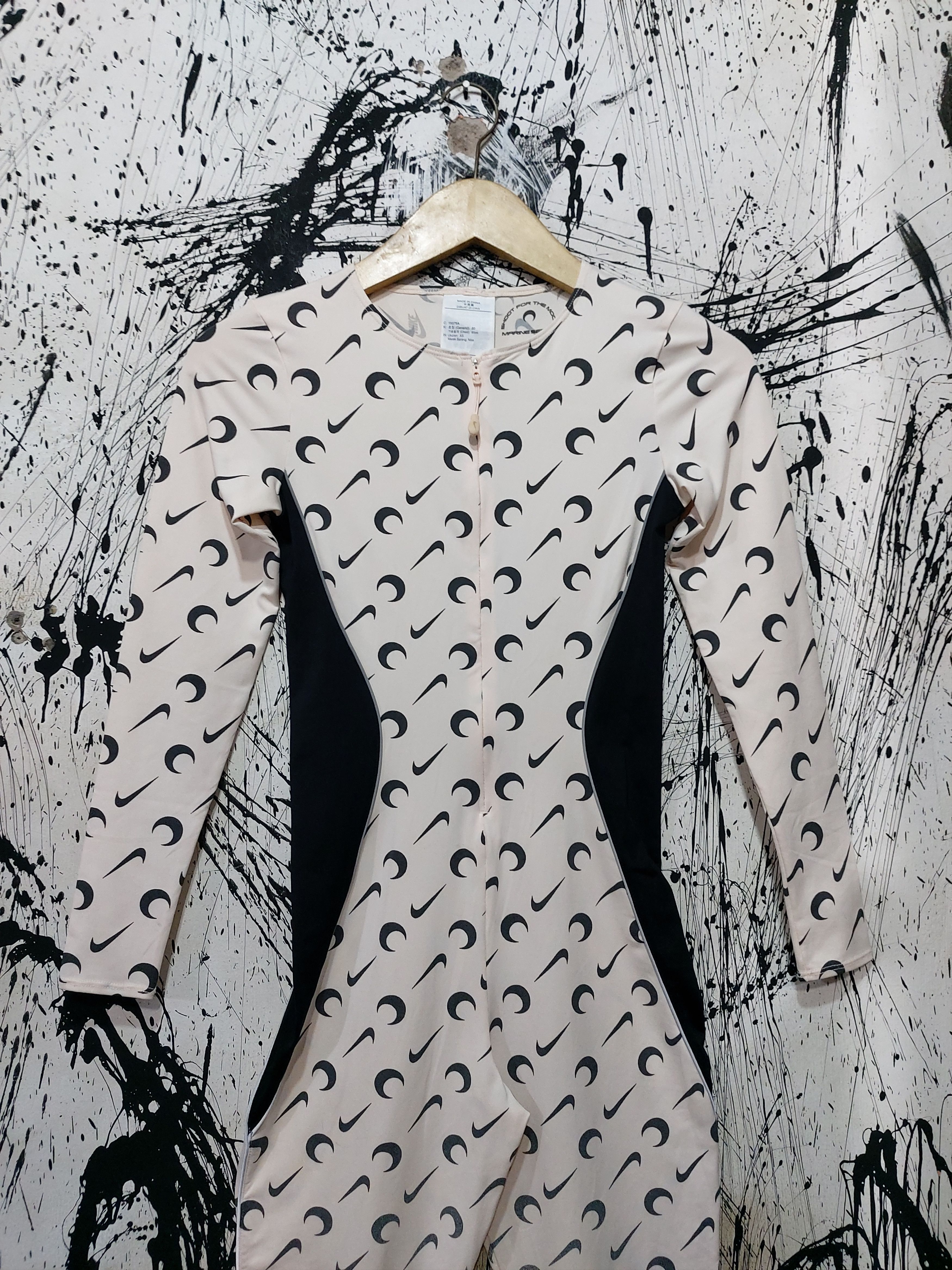 Marine Serre × Nike NIKE X MARINE SERRE SS 2019 ALL OVER PRINT BODYSUIT Size 25" / US 0 / IT 36 - 3 Thumbnail