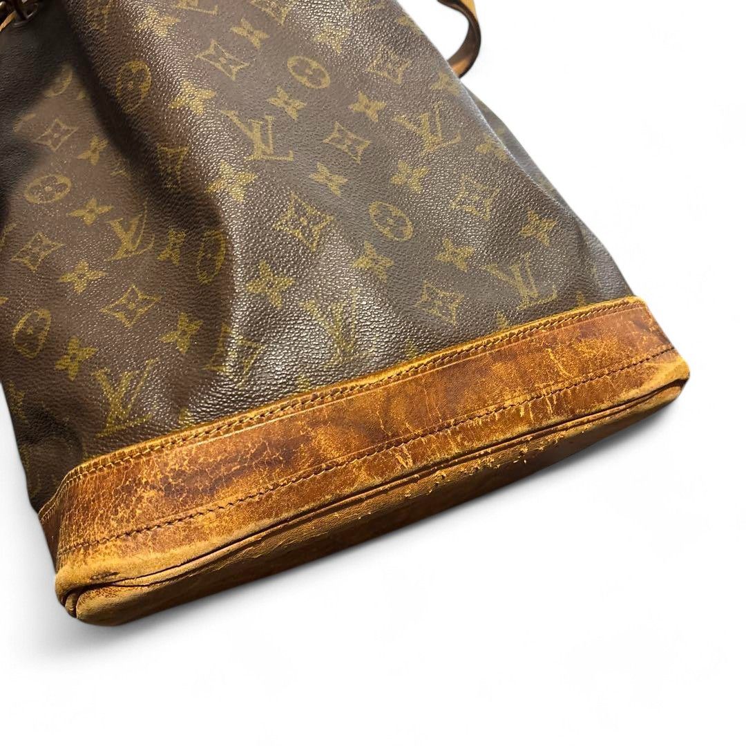 Louis Vuitton Louis Vuitton - Petit Noe Drawstring Shoulder Bag Monogram Size ONE SIZE - 2 Thumbnail