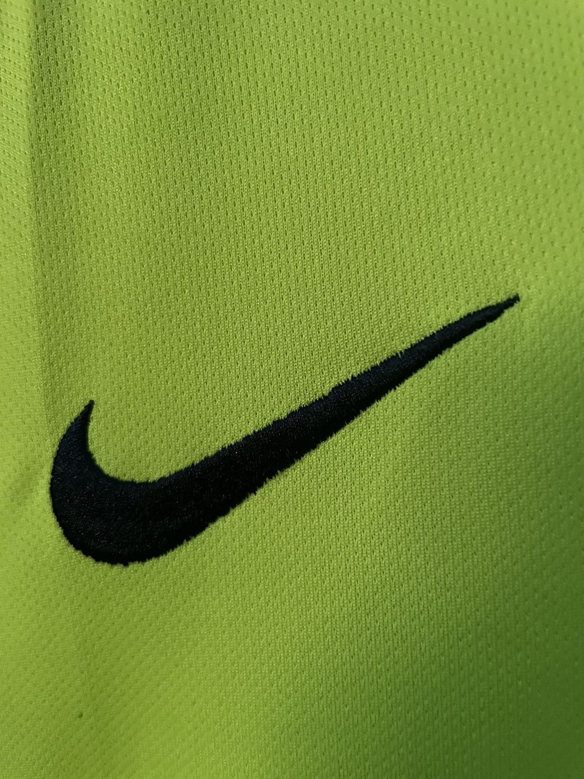 Nike × Vintage Vintage Nike Fc Barcelona 2005/2006 Away Football Shirt Size US L / EU 52-54 / 3 - 10 Thumbnail