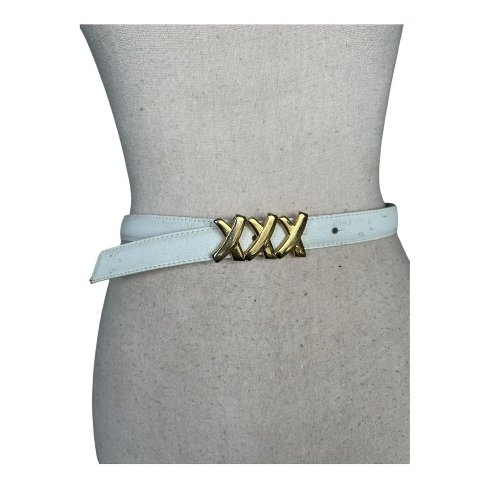 Paloma Picasso Paloma Picasso White and Gold Leather Belt Size S/M Size ONE SIZE - 6 Thumbnail