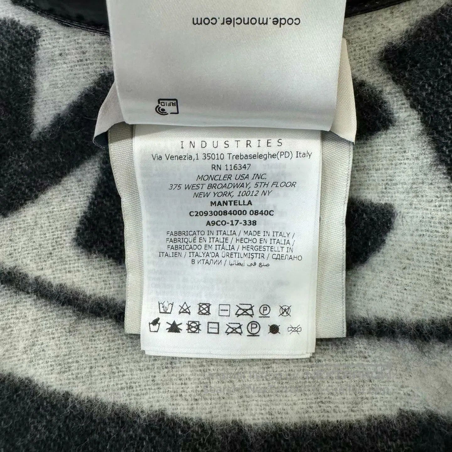 Moncler Moncler Double. Size US M / EU 48-50 / 2 - 4 Thumbnail