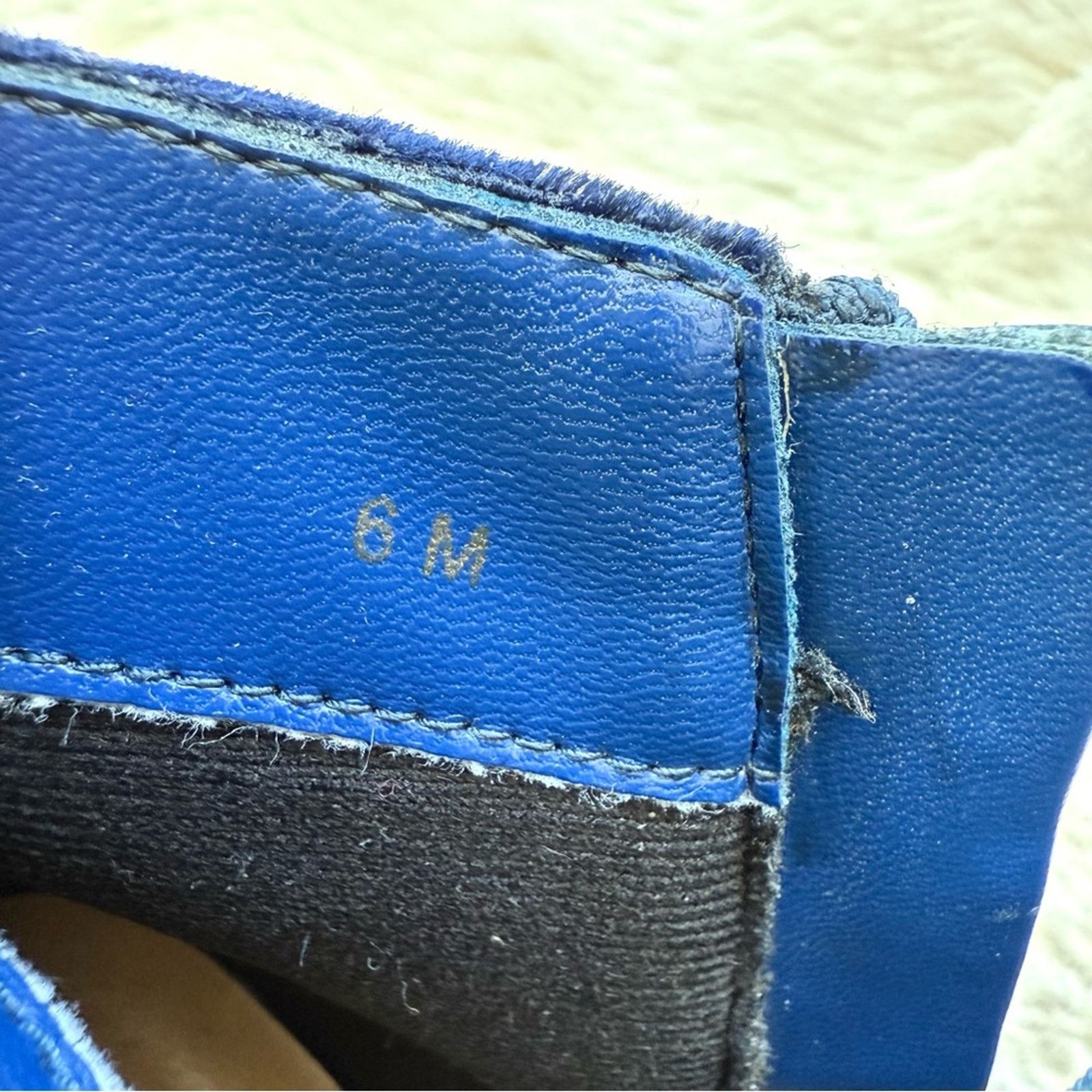 Neiman Marcus Neiman Marcus velvet boots with crystals size 6 US 280$ Size US 6 / IT 36 - 5 Thumbnail