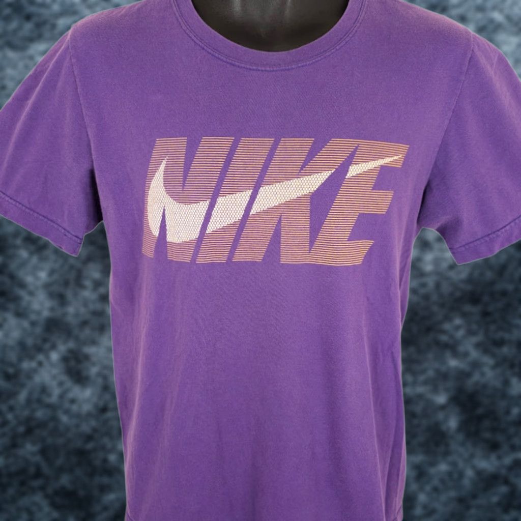 Nike Nike T Shirt Mens Small Purple Regular Fit Sportswear Size US S / EU 44-46 / 1 - 1 Thumbnail