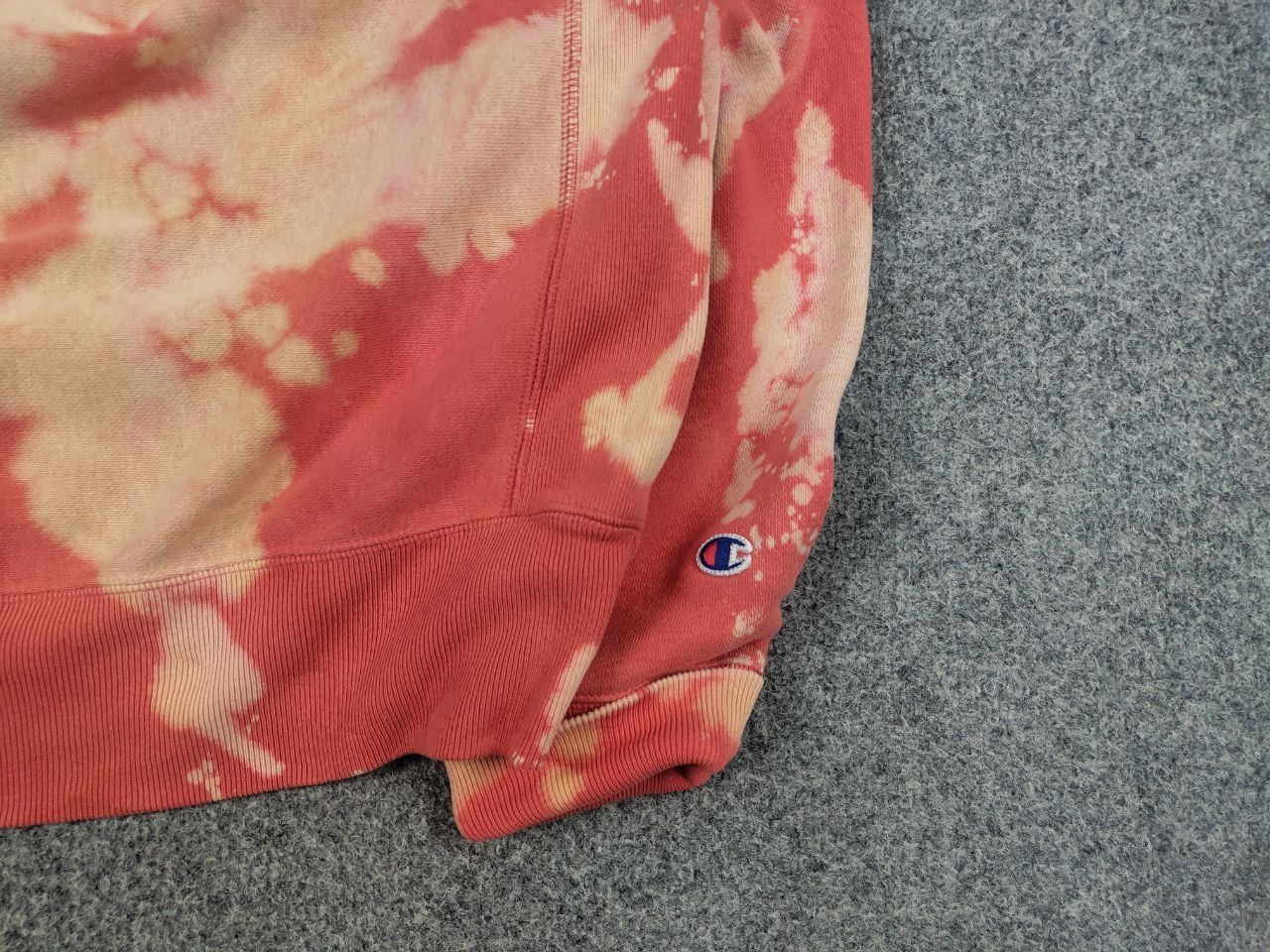 Champion Champion reverse weave tie dye sweatshirt Vintage Style Size US S / EU 44-46 / 1 - 10 Thumbnail