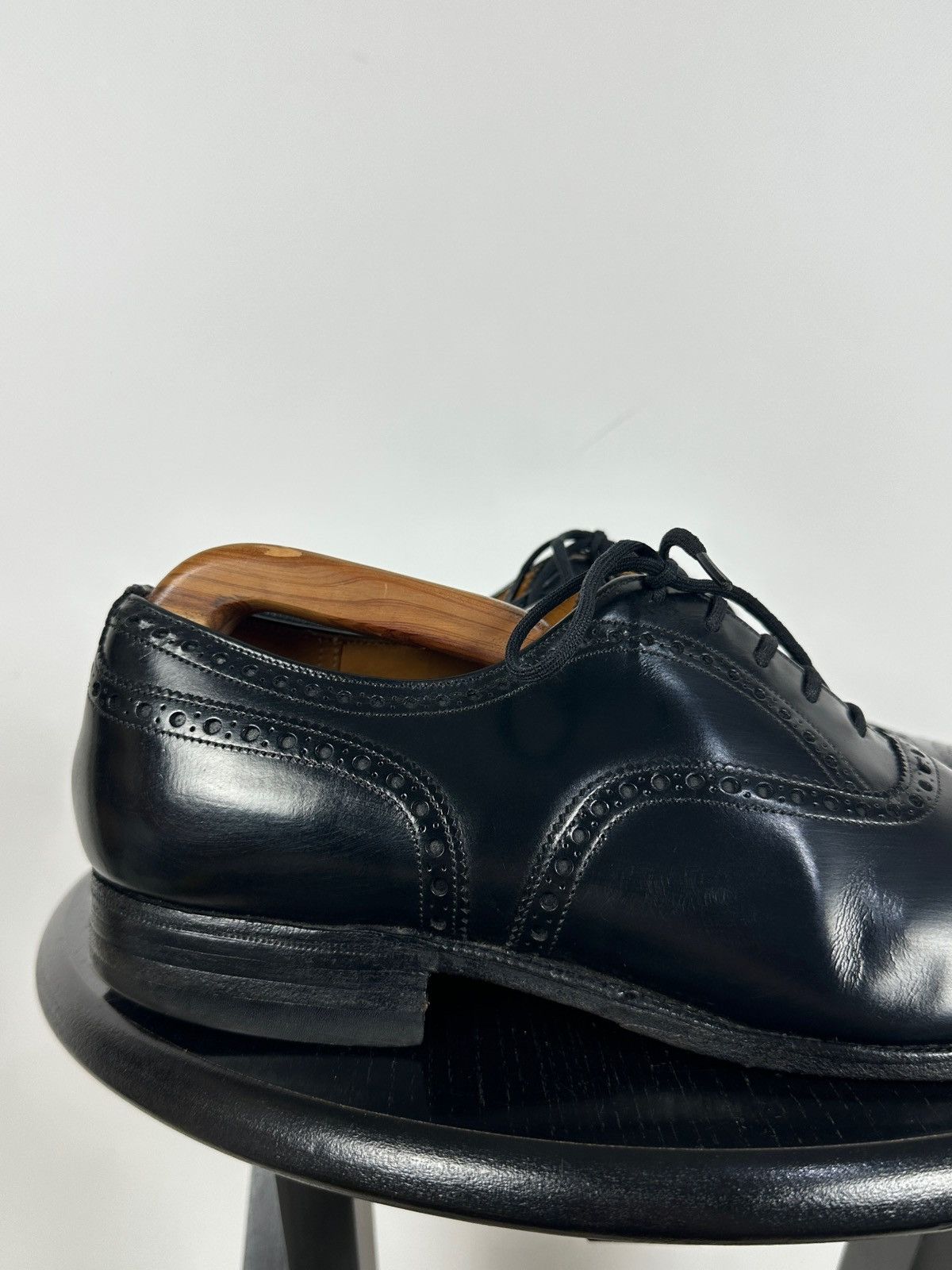 Church's Church’s Black Leather Oxford Brogue Dress England Shoes Size US 9.5 / EU 42-43 - 15 Thumbnail